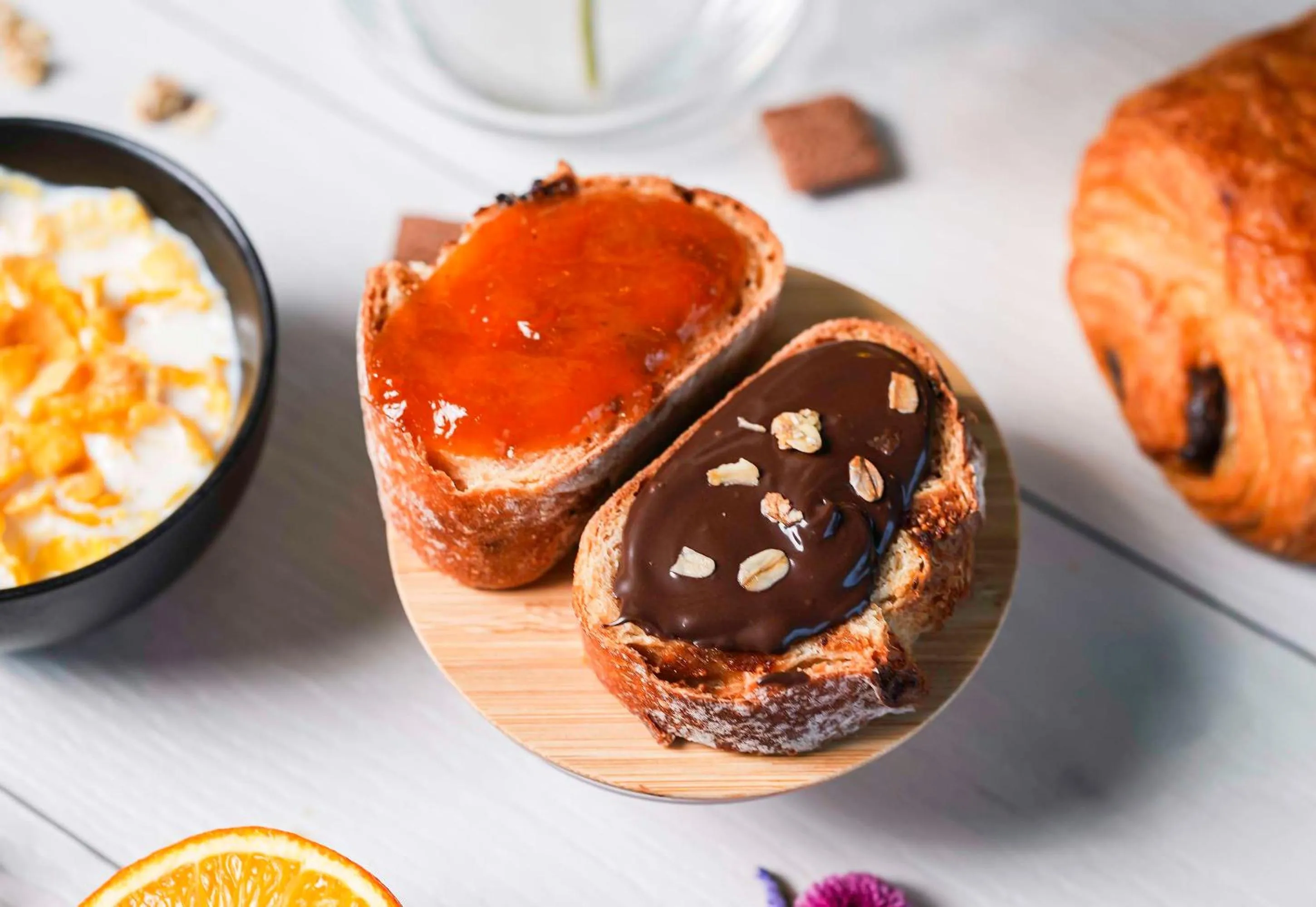 Continental breakfast in B&B HOTEL Toulouse Cité de l'Espace Gonord