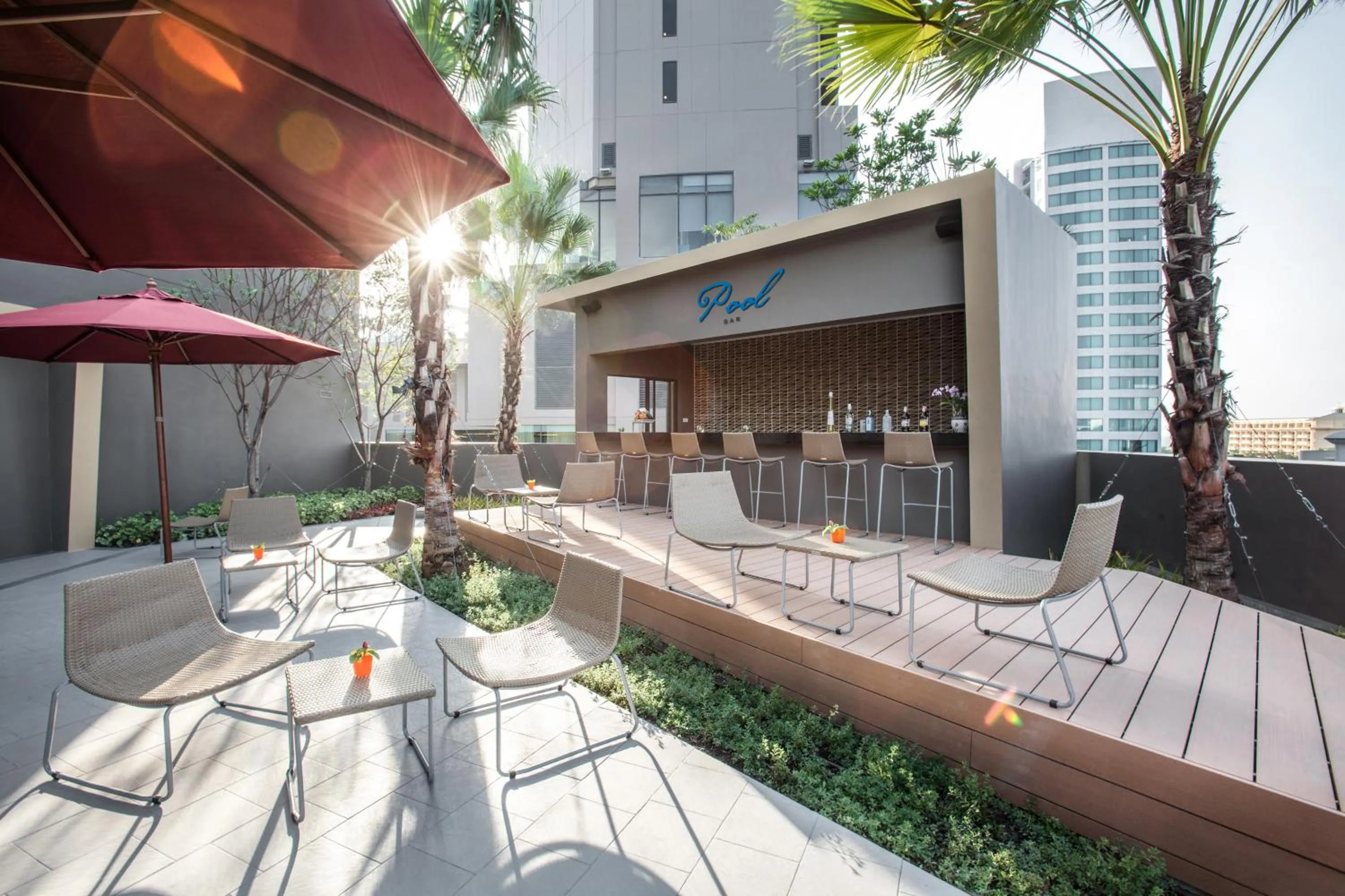 Lounge or bar in Mercure Pattaya Ocean Resort