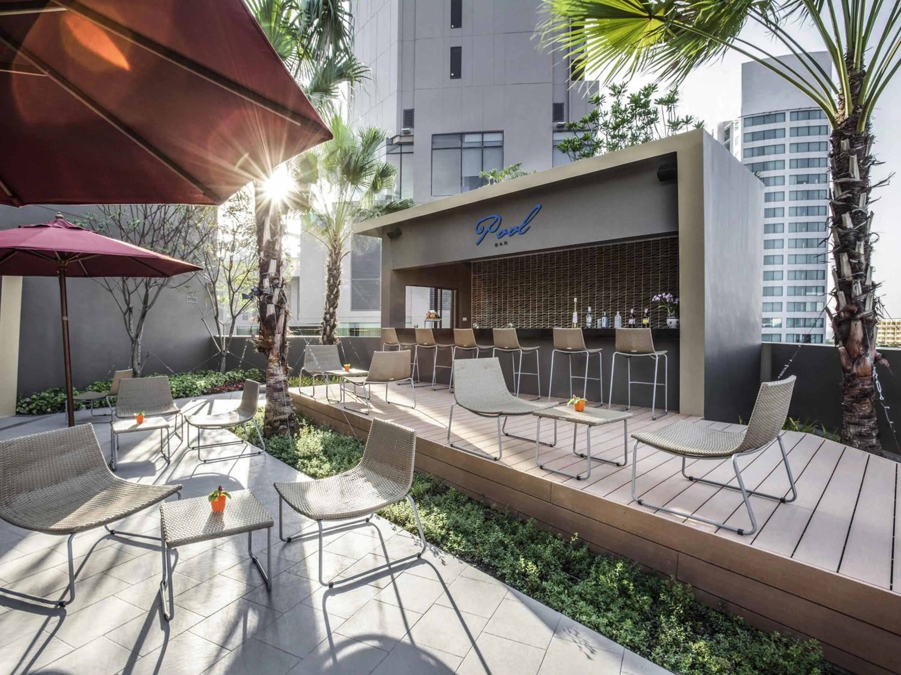 Restaurant/places to eat in Mercure Pattaya Ocean Resort