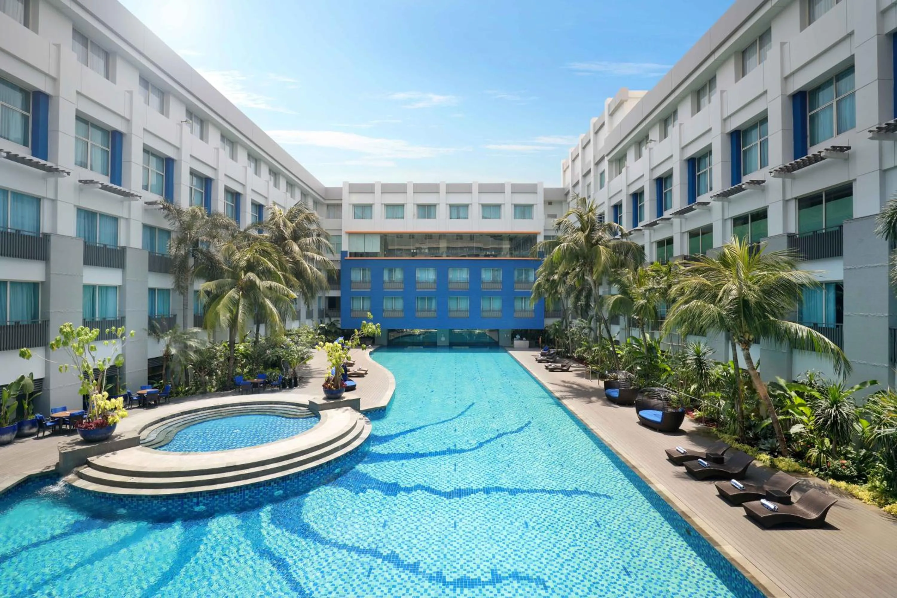 Swimming pool in Ibis Styles Jakarta Mangga Dua Square