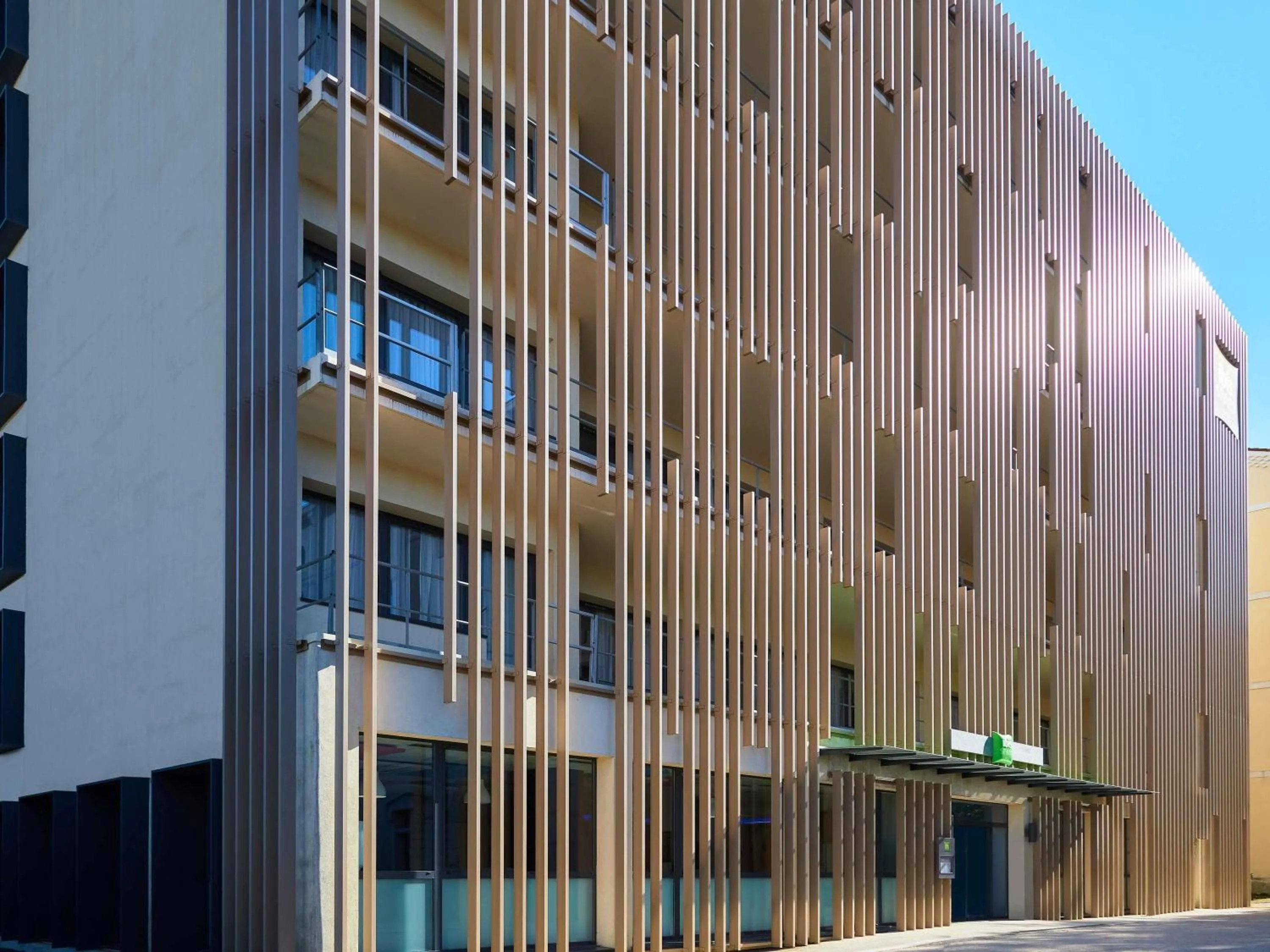 Property building in ibis Styles Montelimar Centre