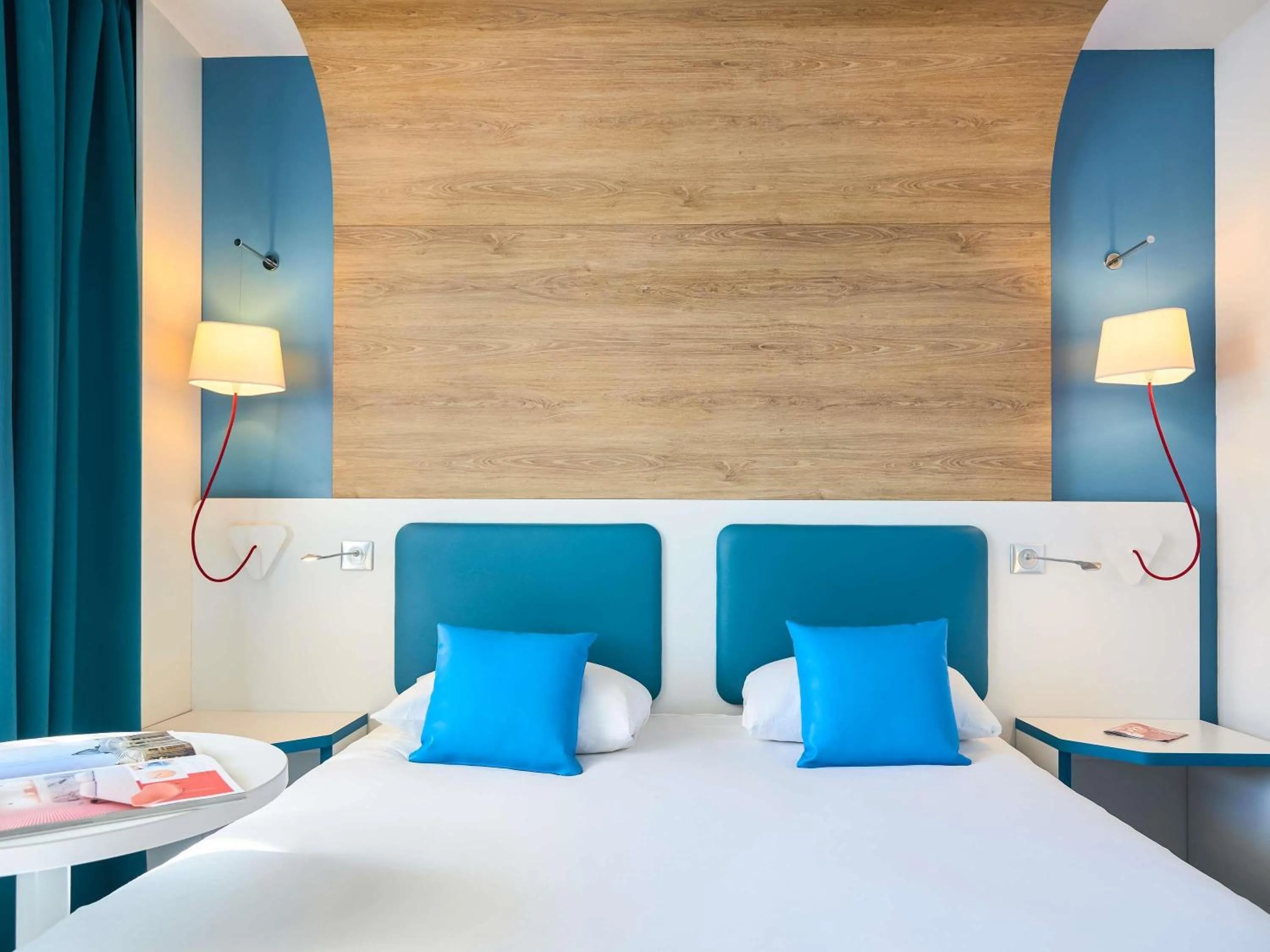 Bedroom, Bed in ibis Styles Montelimar Centre