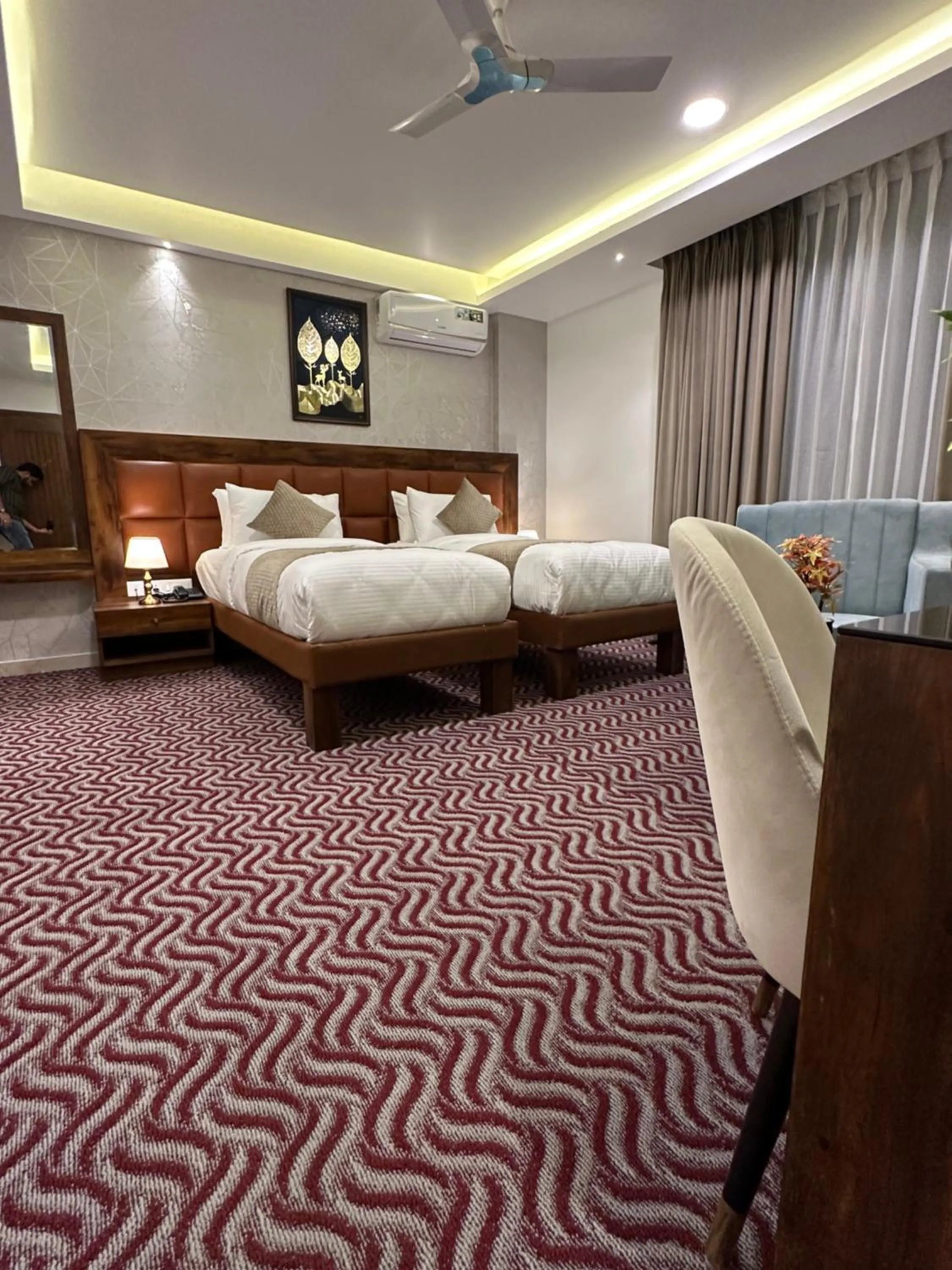 Photo of the whole room, Bed in ROYAL ACE LUXUR