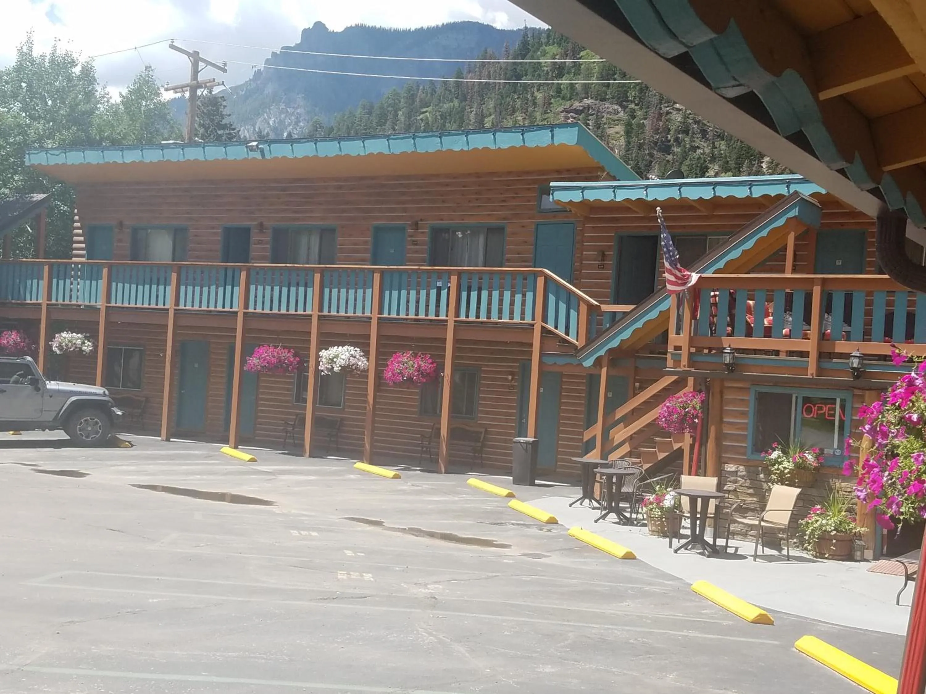 Property building in Ouray Inn