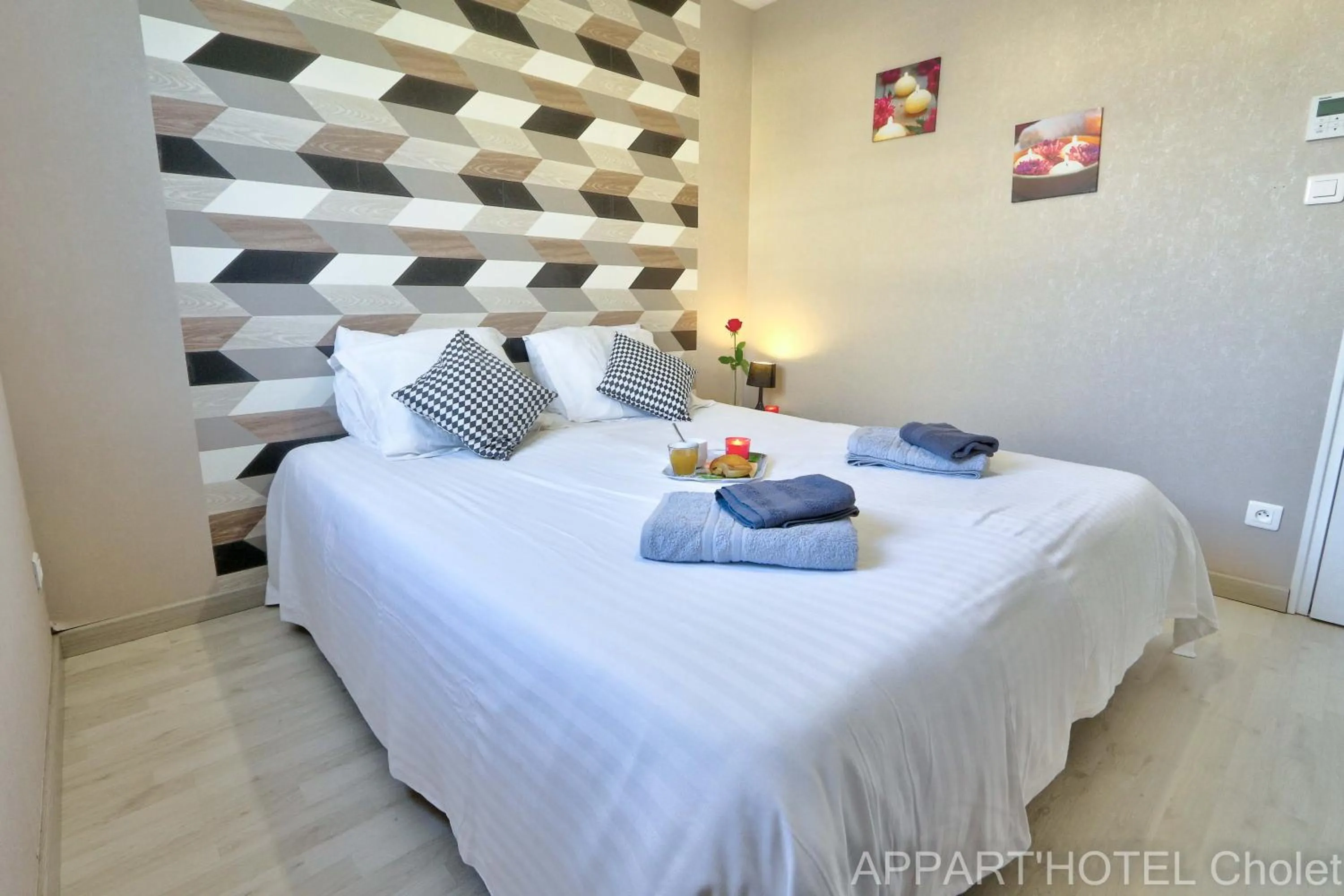 Bed in Appart hotel Cholet Carteron