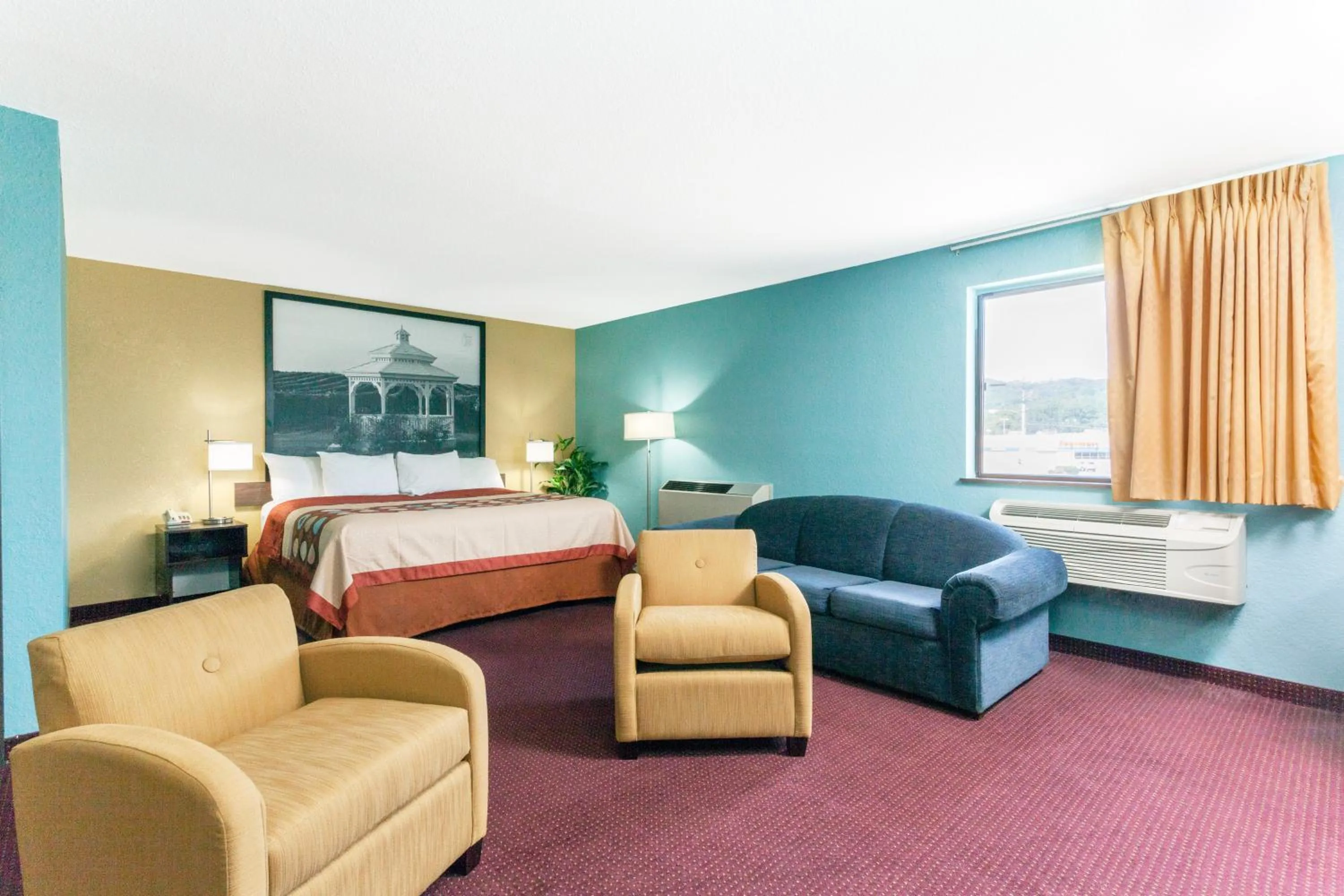 Bed in Super 8 by Wyndham Bath Hammondsport Area