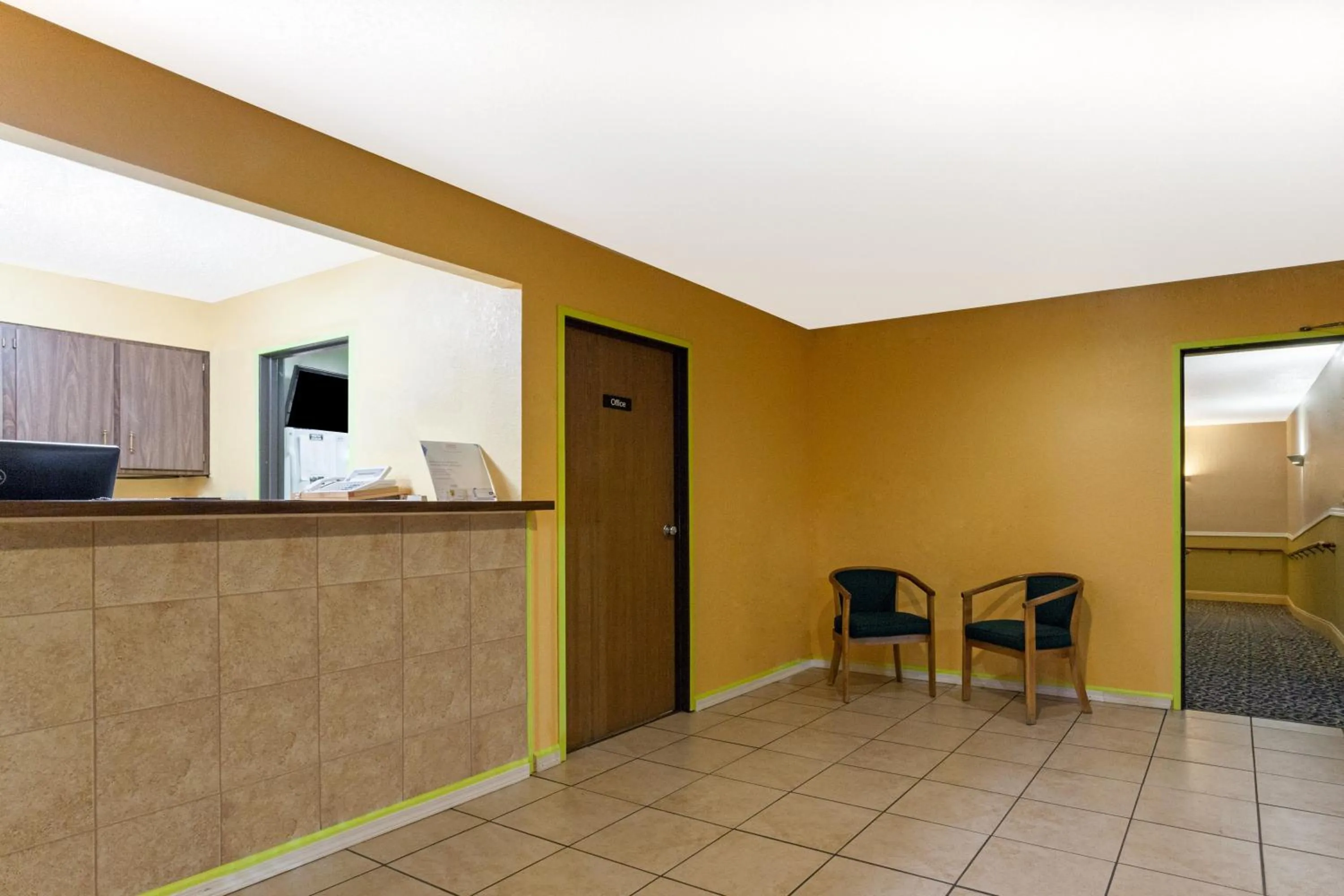 Lobby or reception in Super 8 by Wyndham Bath Hammondsport Area