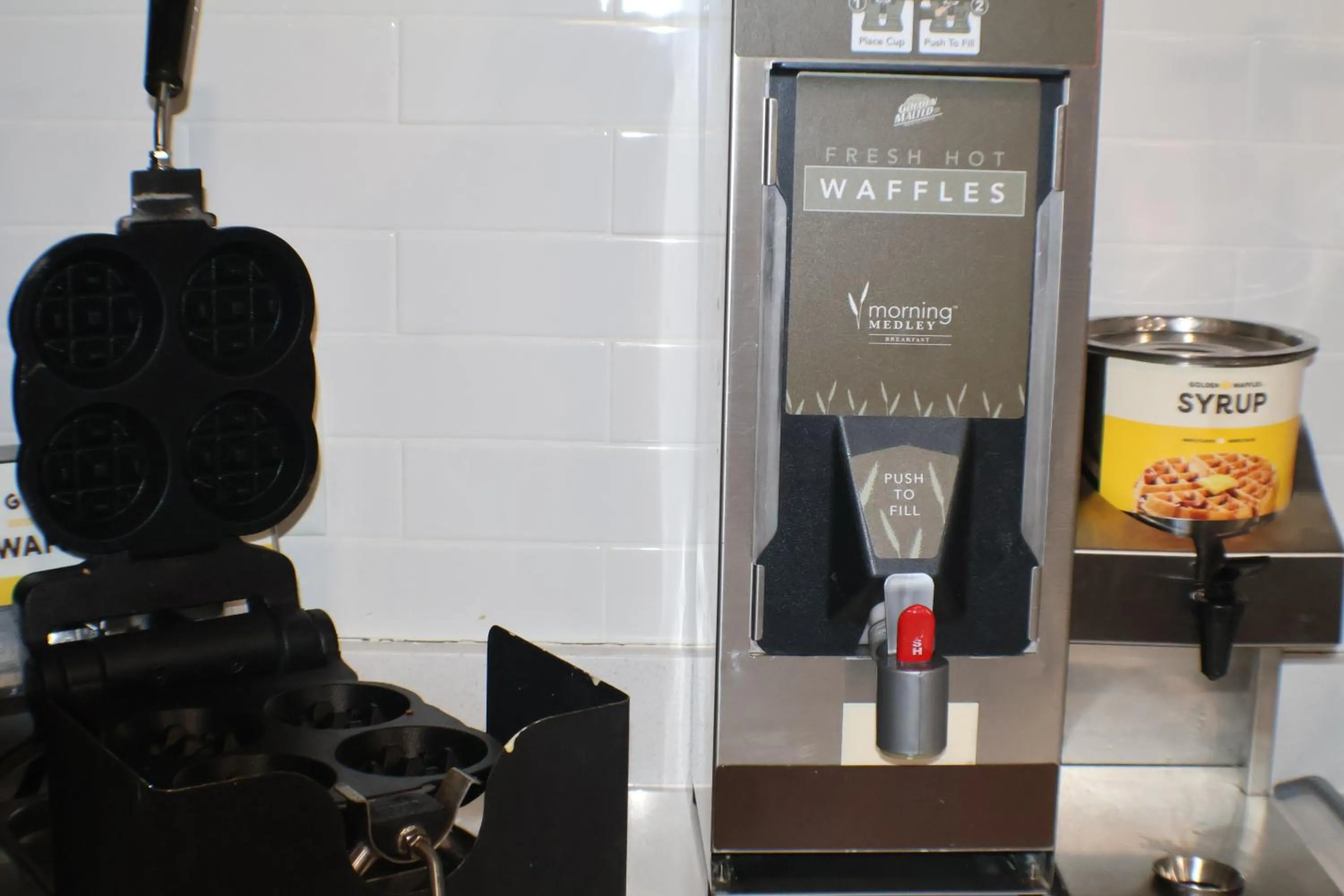 Breakfast in Sleep Inn Marion - Cedar Rapids