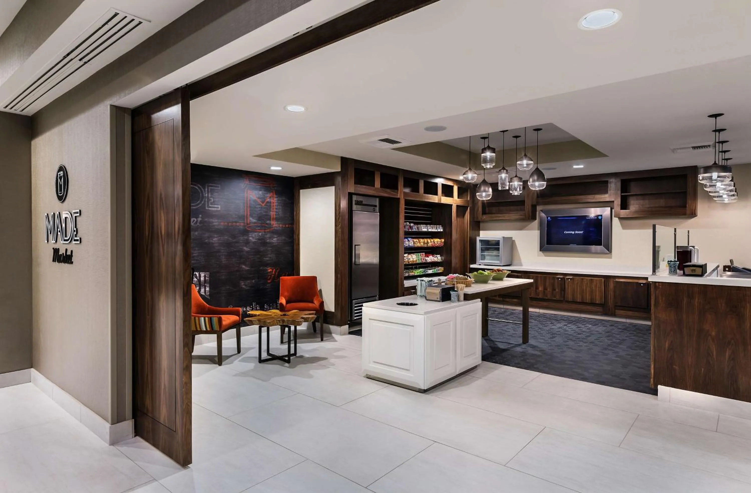 Restaurant/places to eat in DoubleTree by Hilton San Bernardino