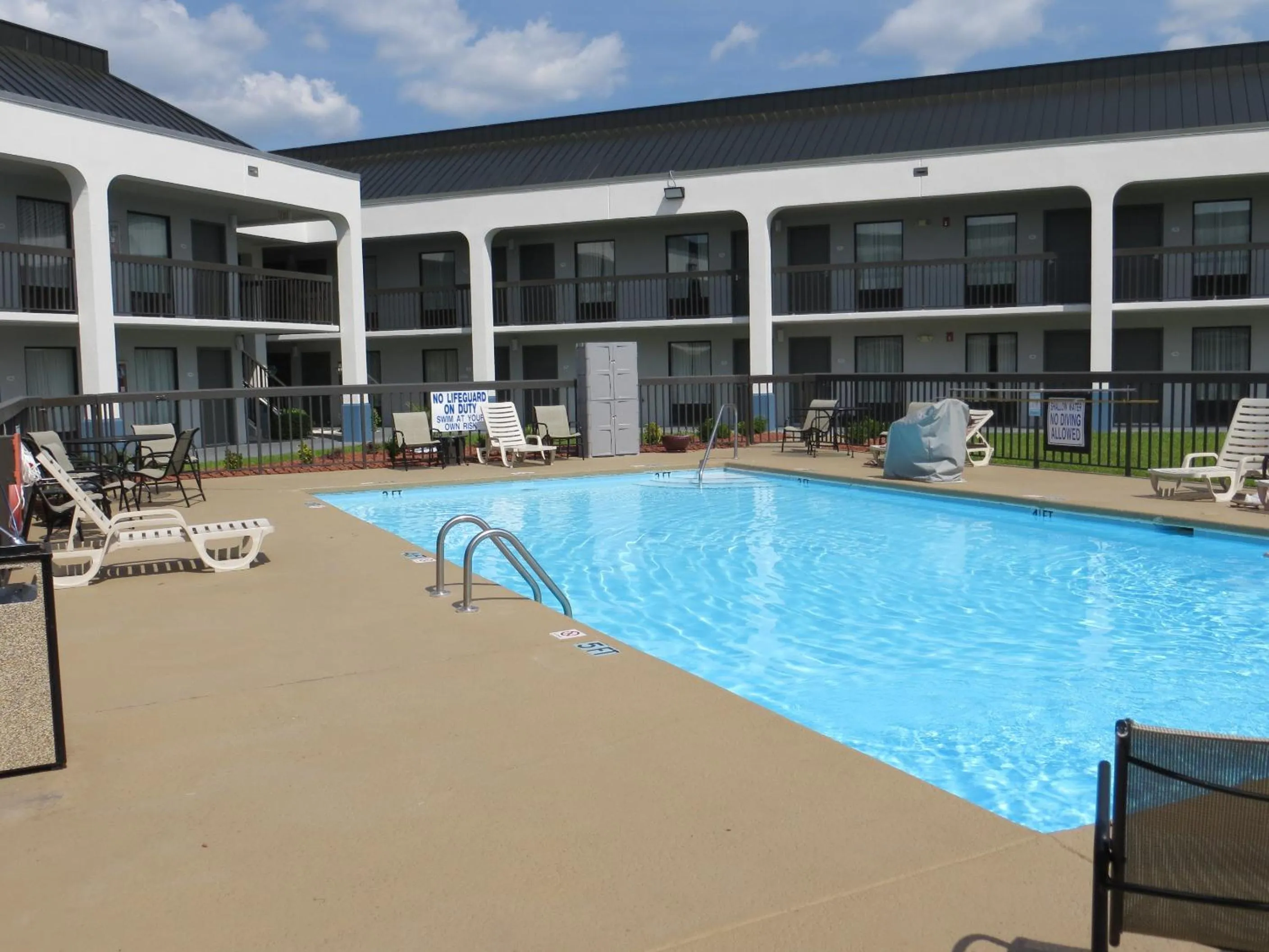 Day in Baymont Inn & Suites by Wyndham Florence