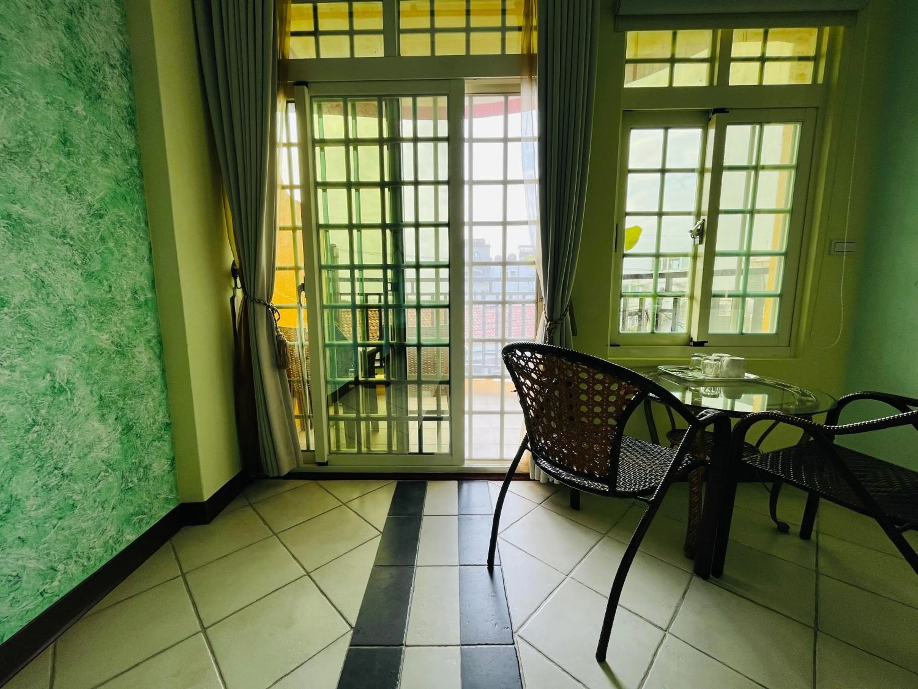 Seating area in Xing Yu Inn