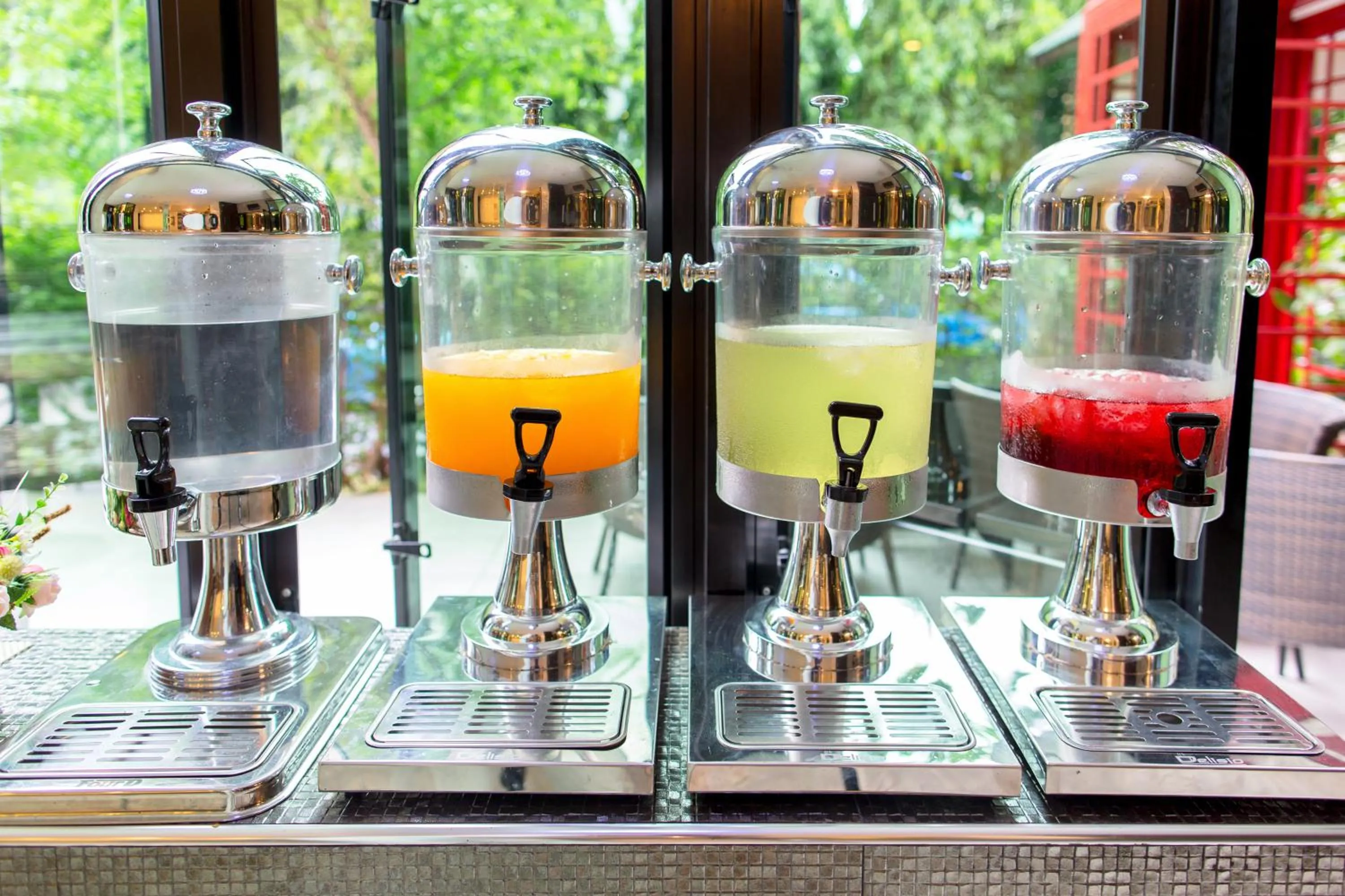 Food and drinks in SOHO Boutique Hotel