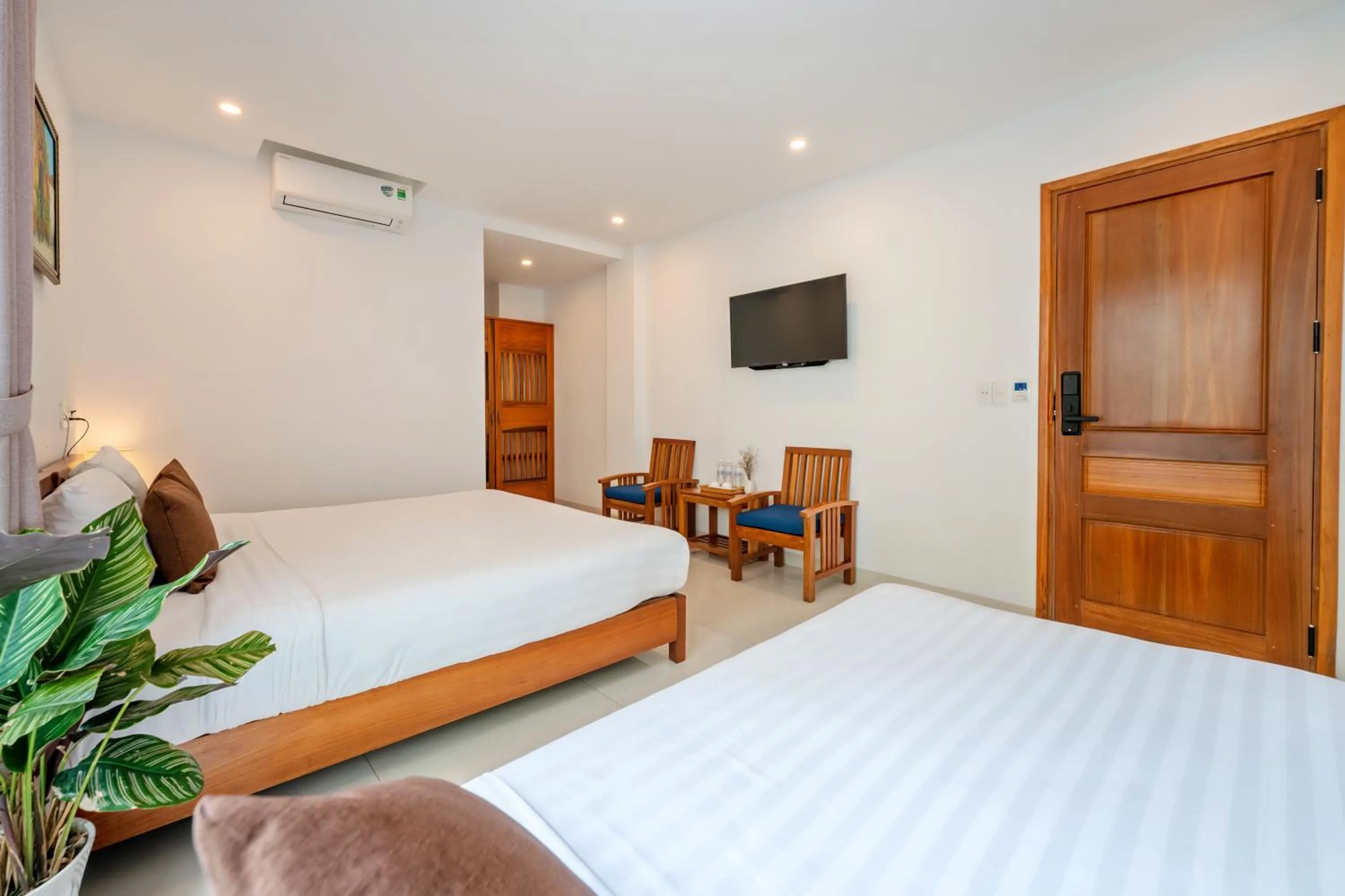 Communal lounge/ TV room, Bed in Tomorrow Hoi An Villa