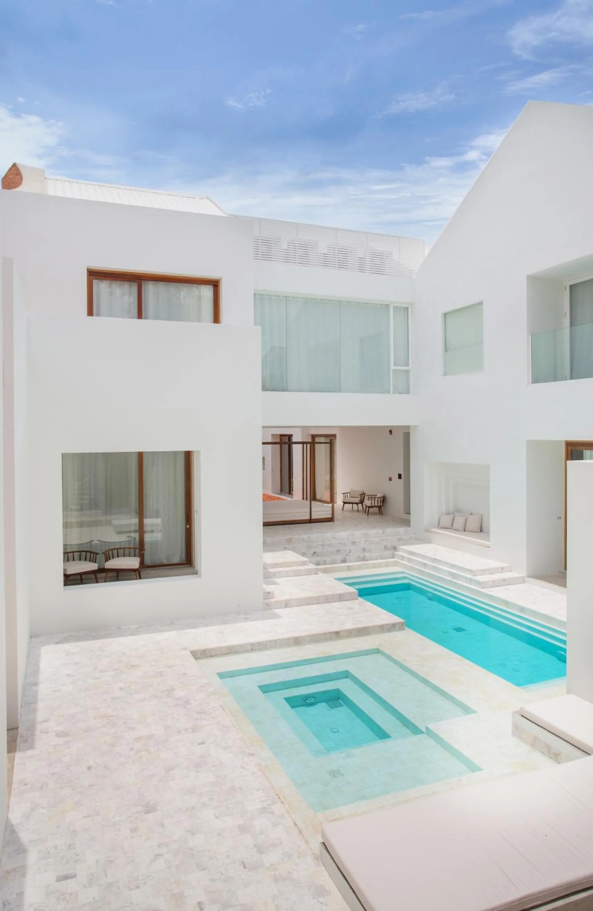 Swimming pool in Sala Ayutthaya