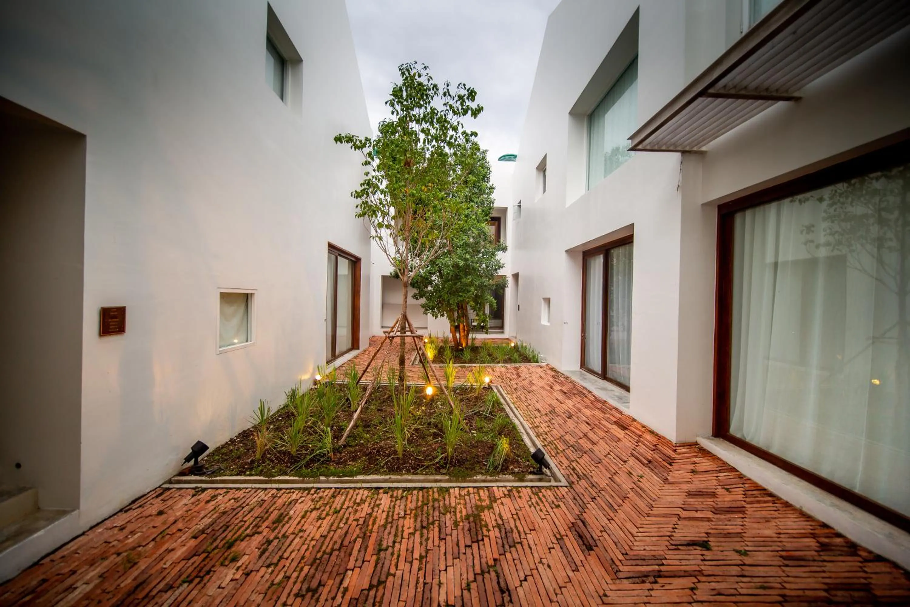 Property building in Sala Ayutthaya