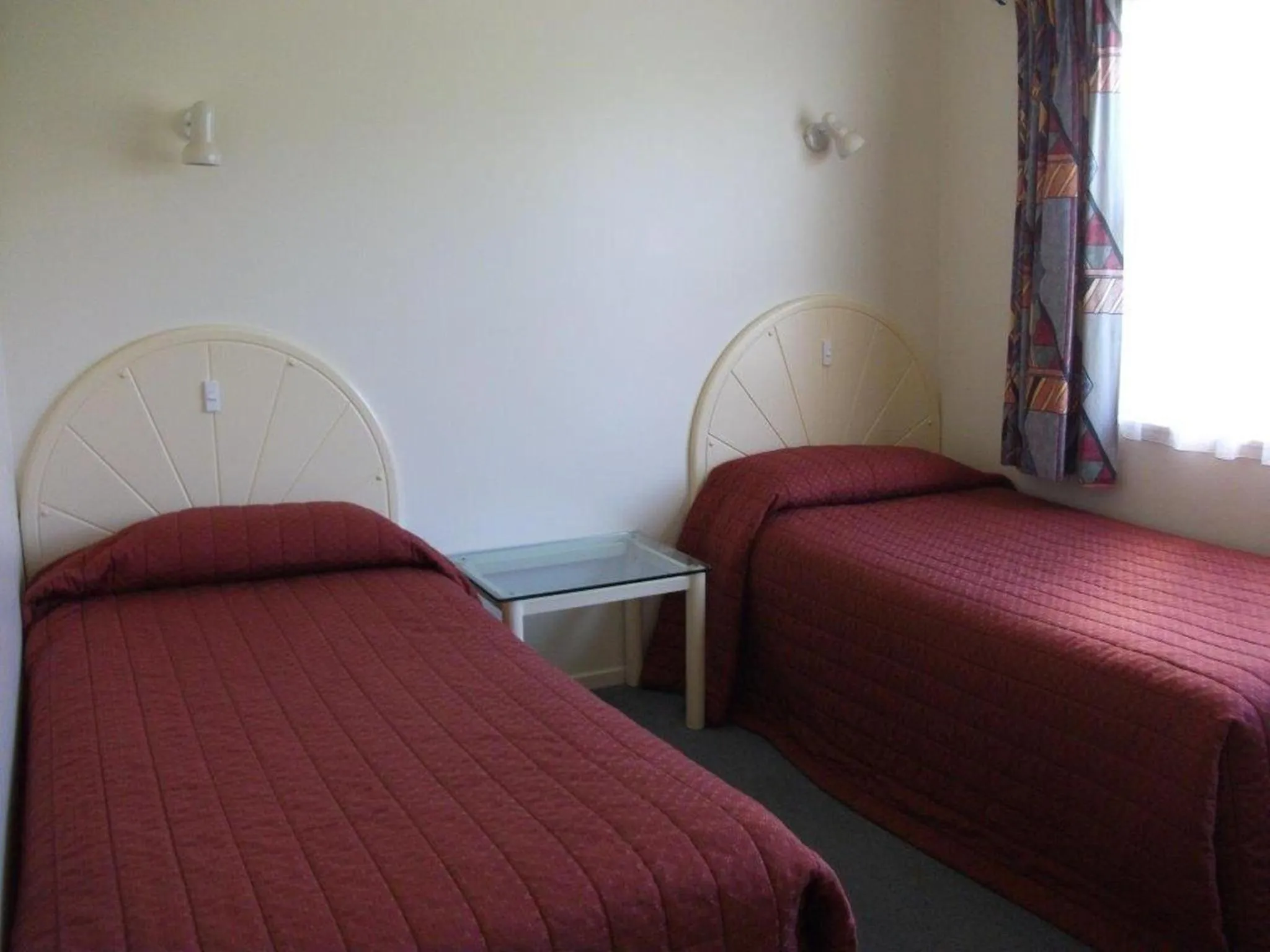 Day, Bed in Valdez Motor Lodge