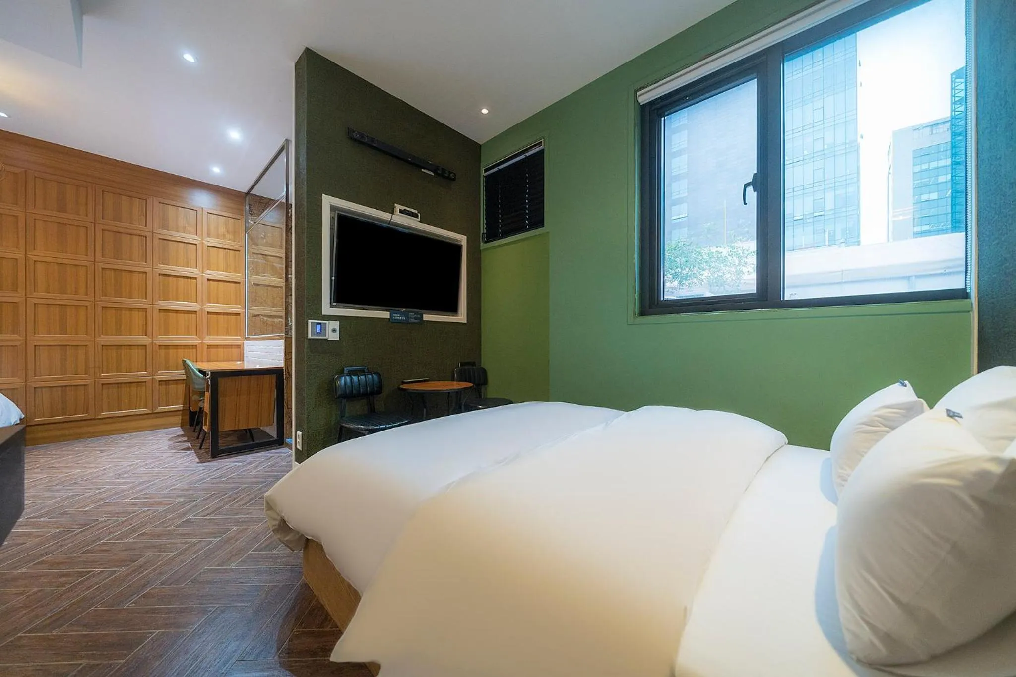 Bed in H-AVENUE Hotel Yeoksam