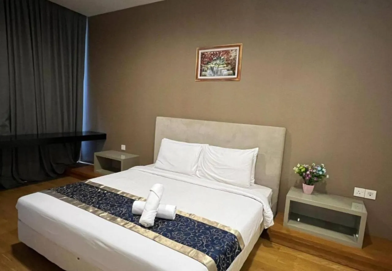 Bed in Platinum KLCC By YA Noor