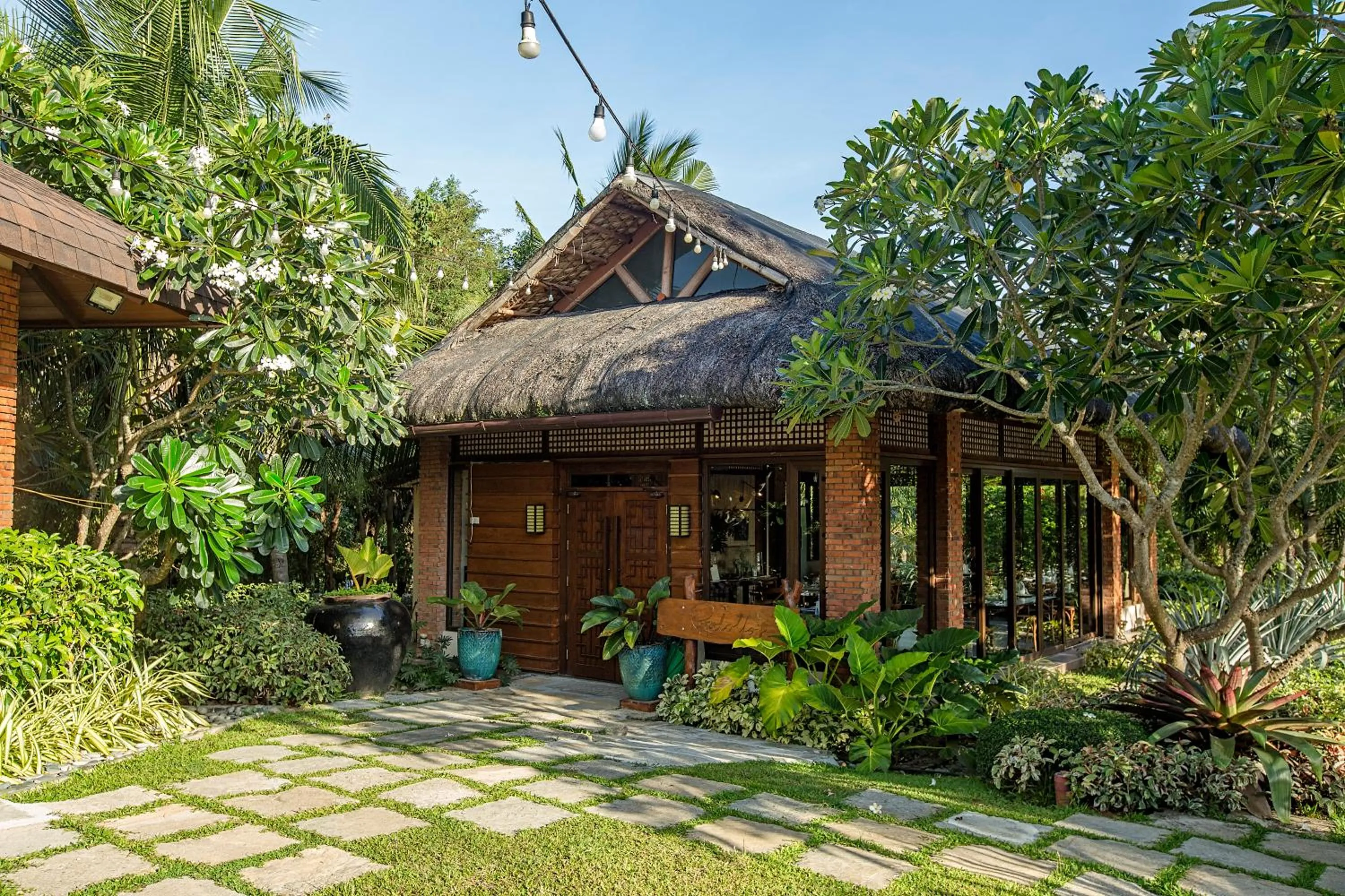 Restaurant/places to eat in El Jardin de Zaida