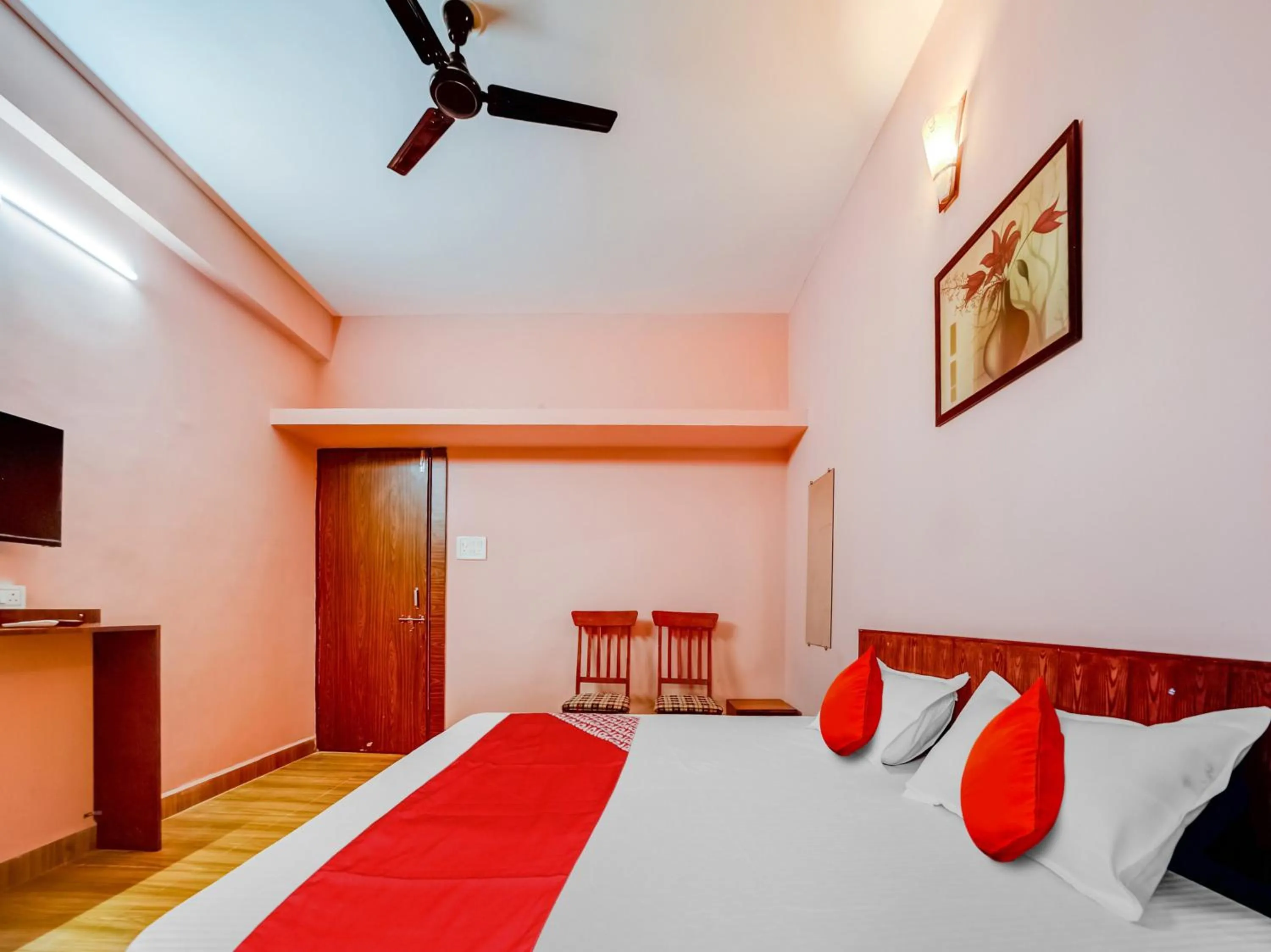 Bedroom, Bed in Super Hotel O Crown Square