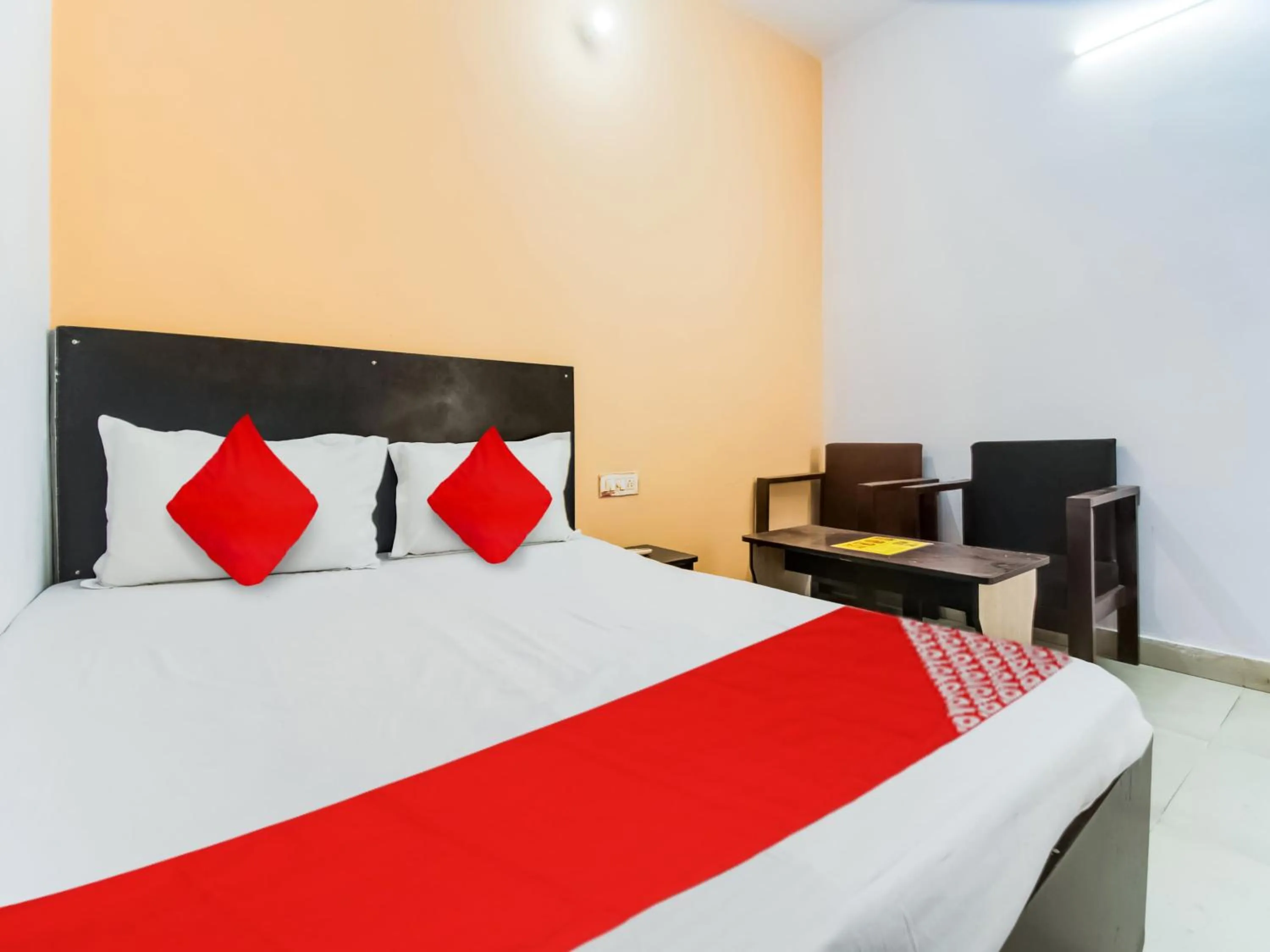 Bedroom, Bed in Hotel O The Grow Hotel Kanakpura Railway Station