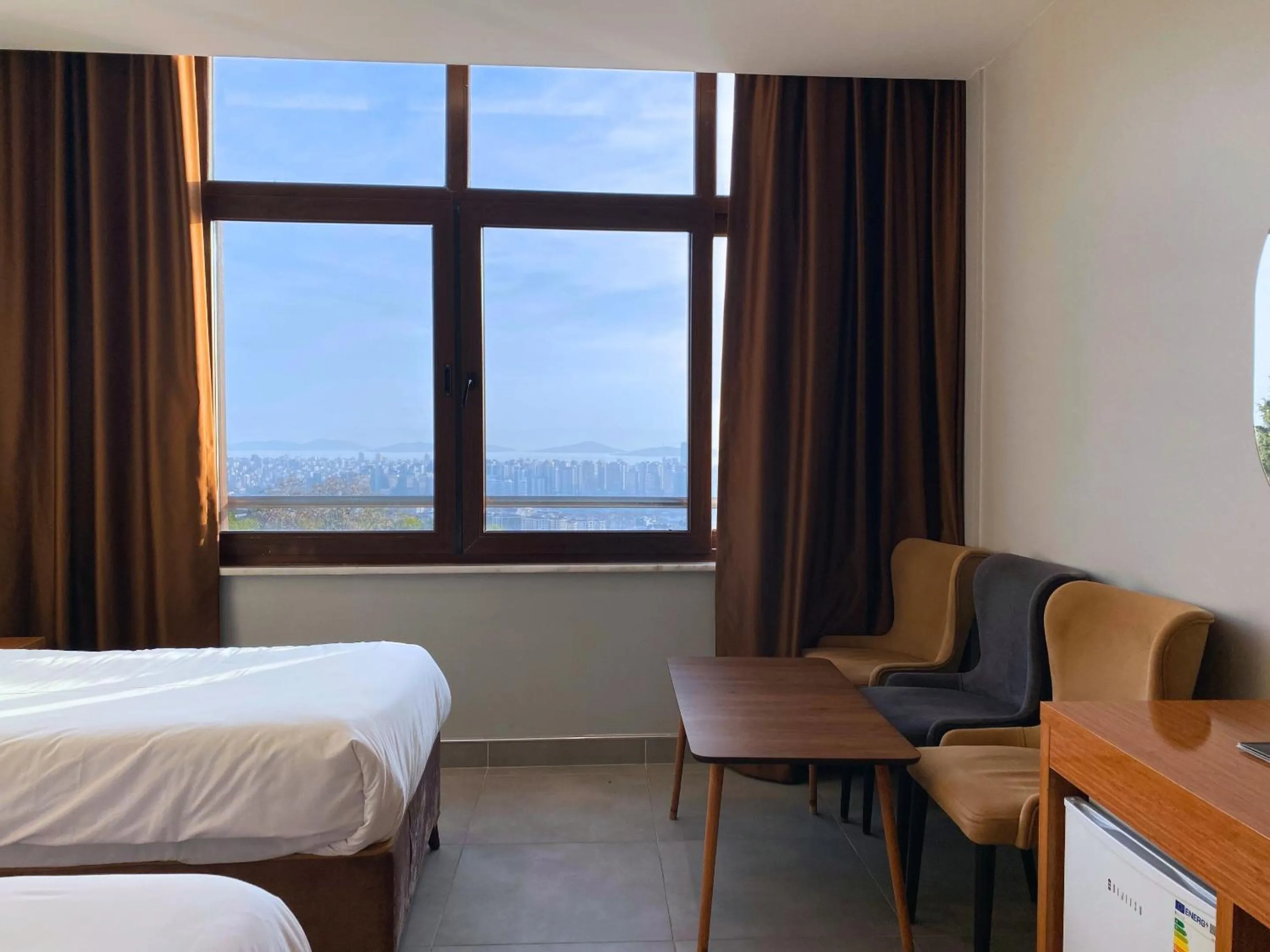 View (from property/room), Bed in Elite Marmara Bosphorus Çamlıca