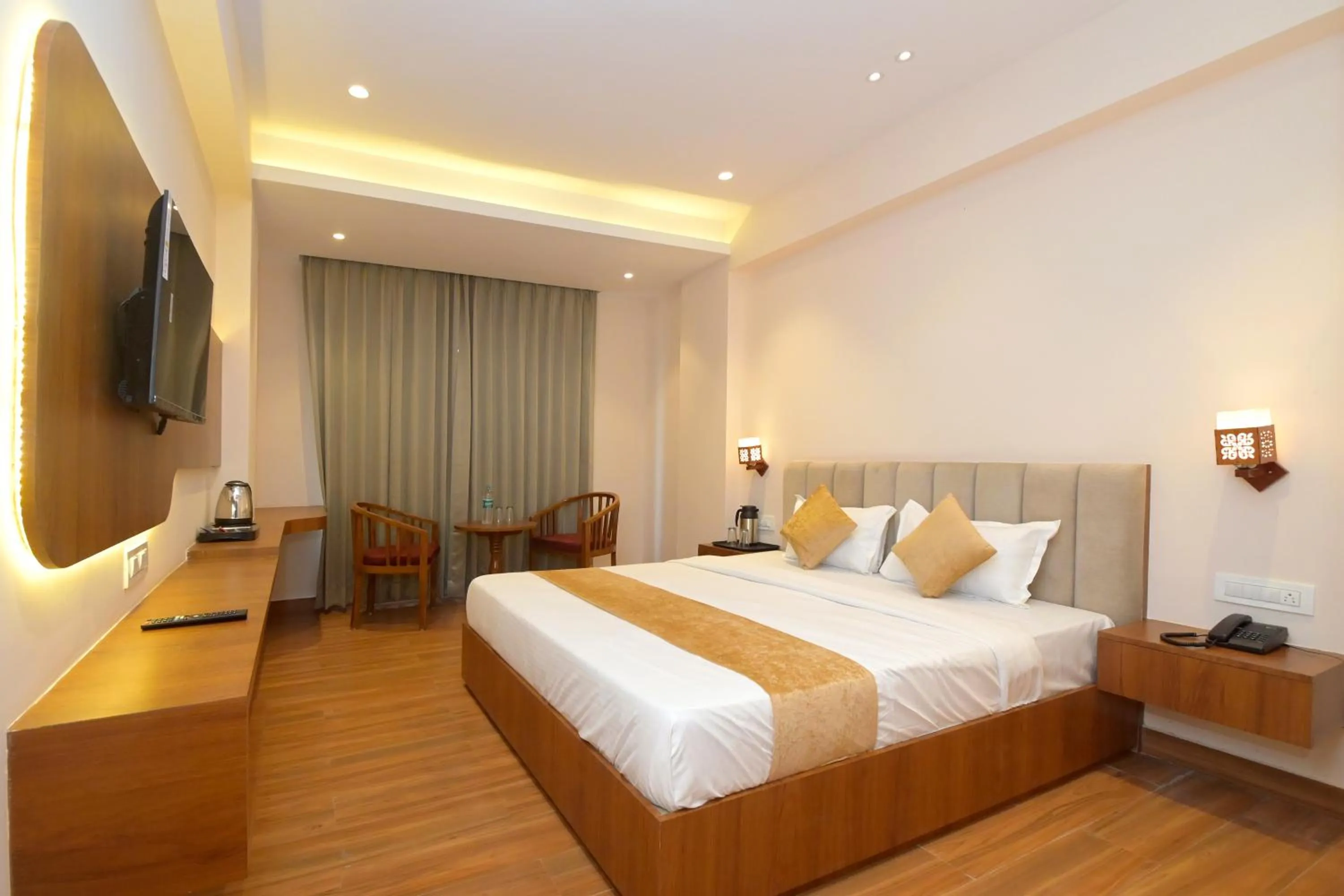 TV and multimedia in Hotel Blue Sapphire