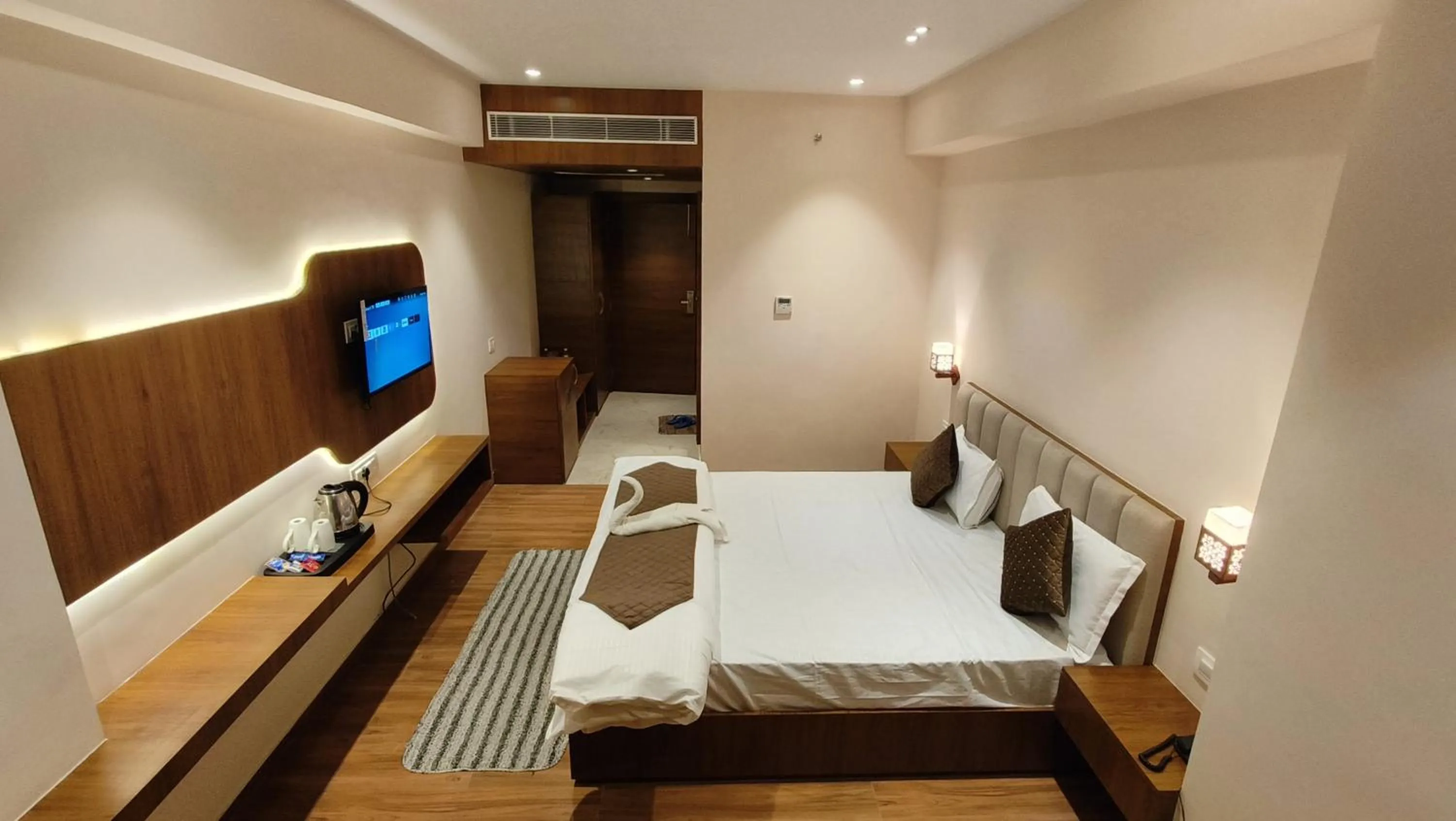 TV and multimedia in Hotel Blue Sapphire