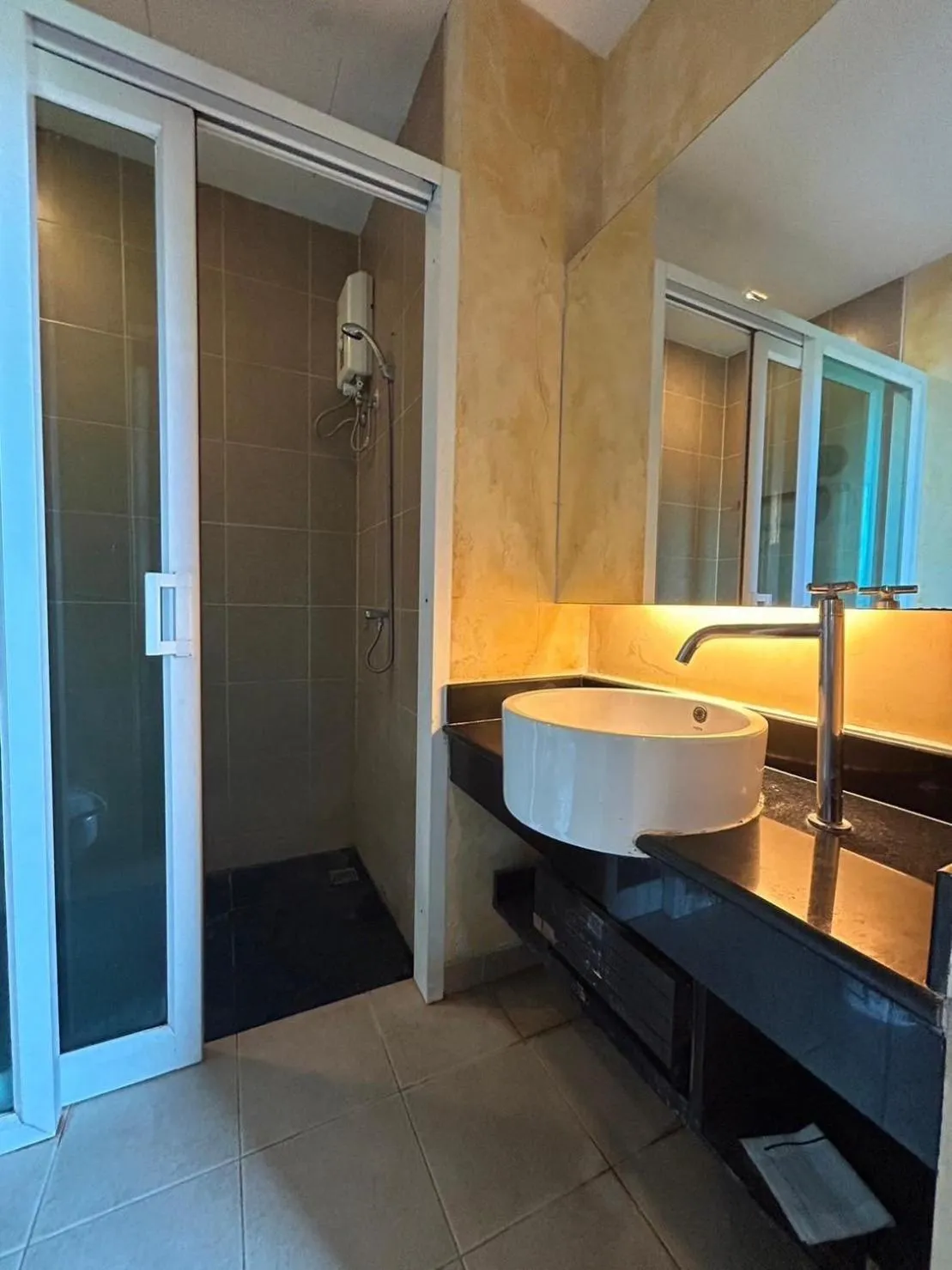 โรงแรม ดิ โอวาเล่ย์ [The O Valley Boutique Hotel]