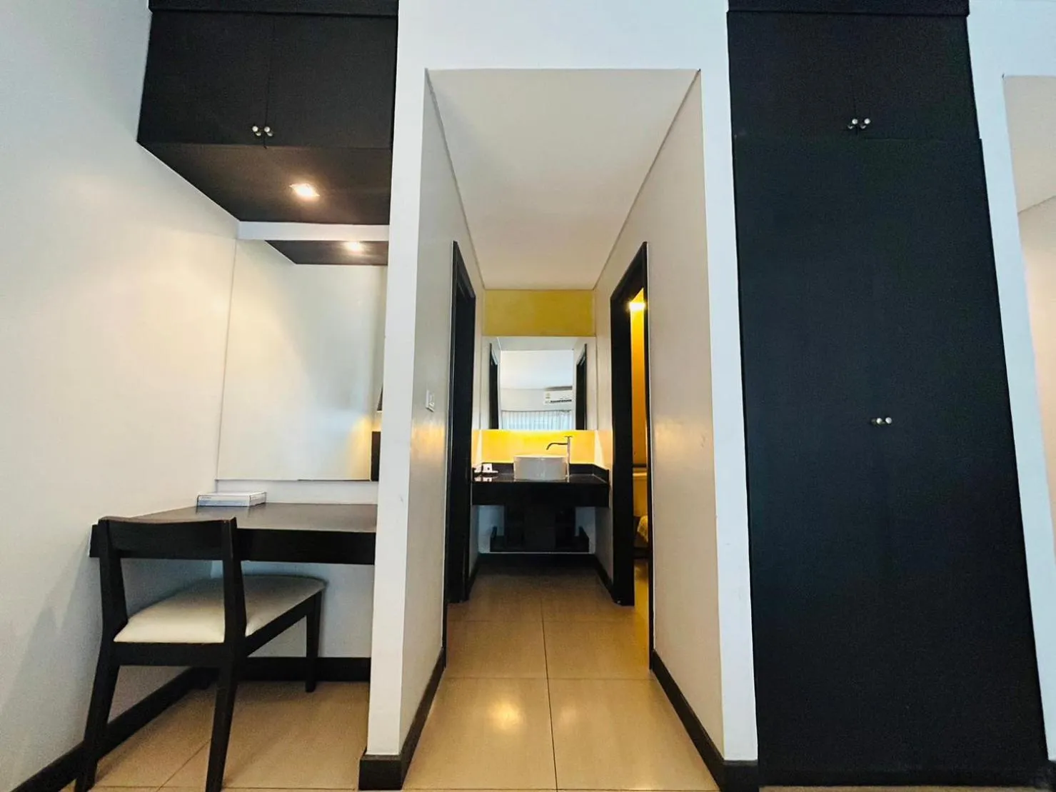 โรงแรม ดิ โอวาเล่ย์ [The O Valley Boutique Hotel]