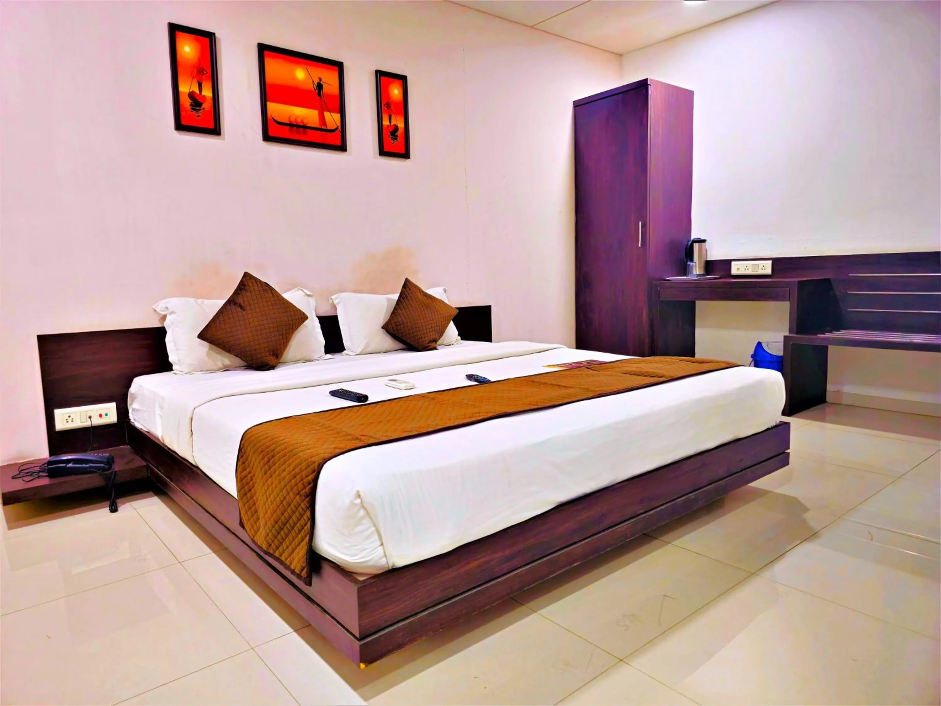 Bedroom, Bed in The Grand Rio