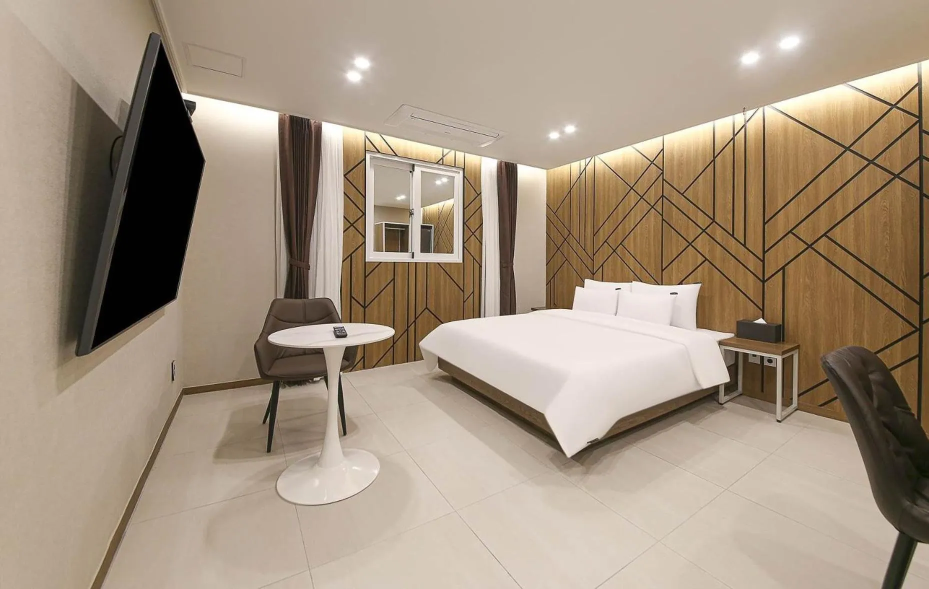 Bed in Brown Dot Hotel Sinan