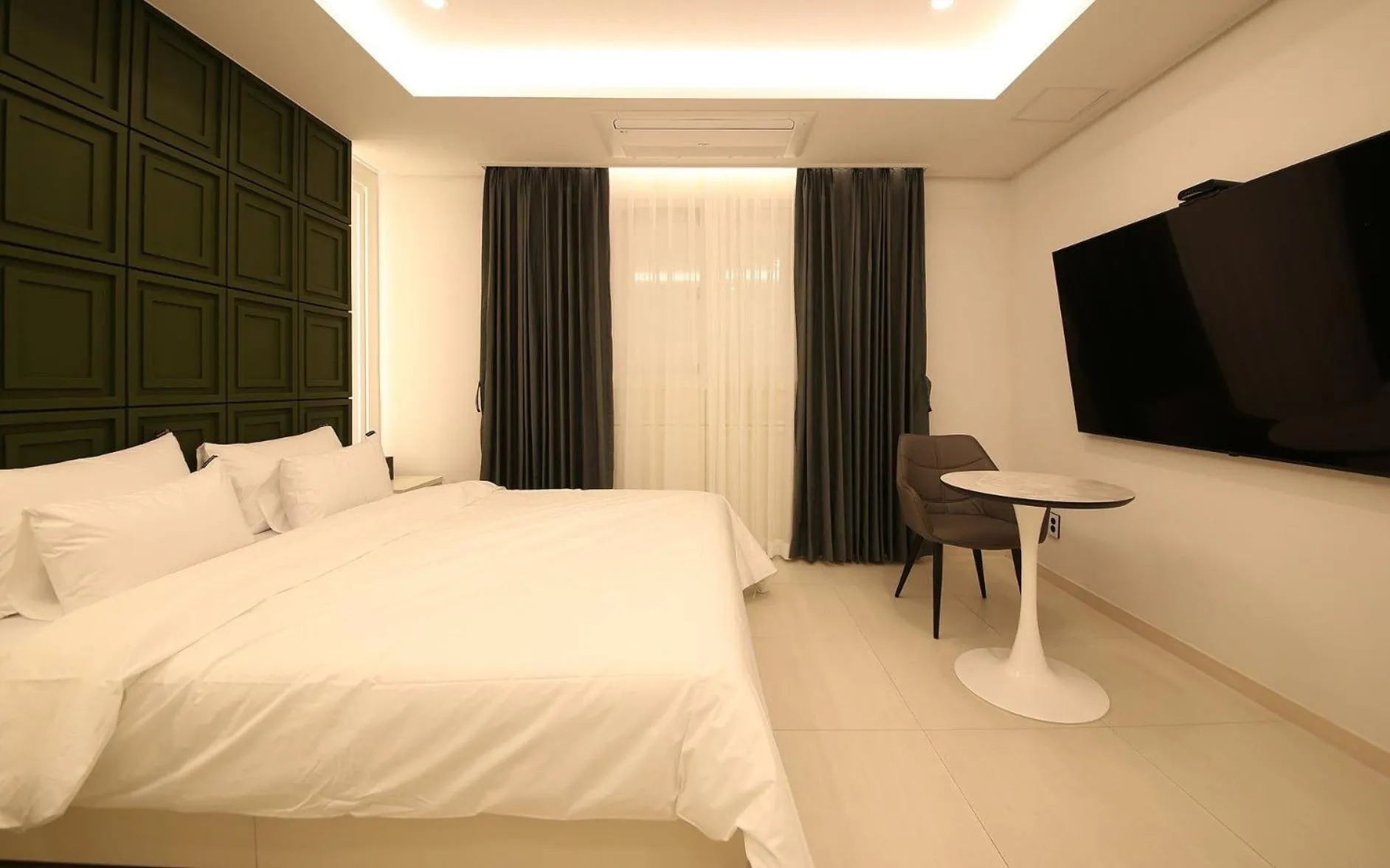 Bed in Brown Dot Hotel Sinan