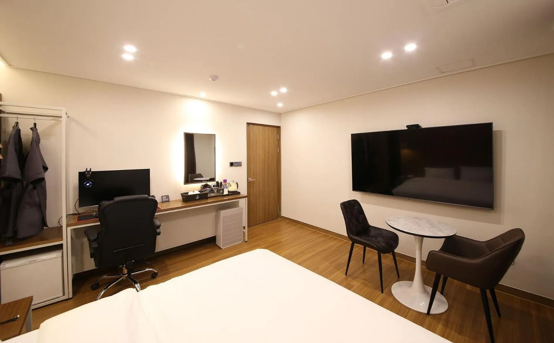 Bed in Brown Dot Hotel Sinan