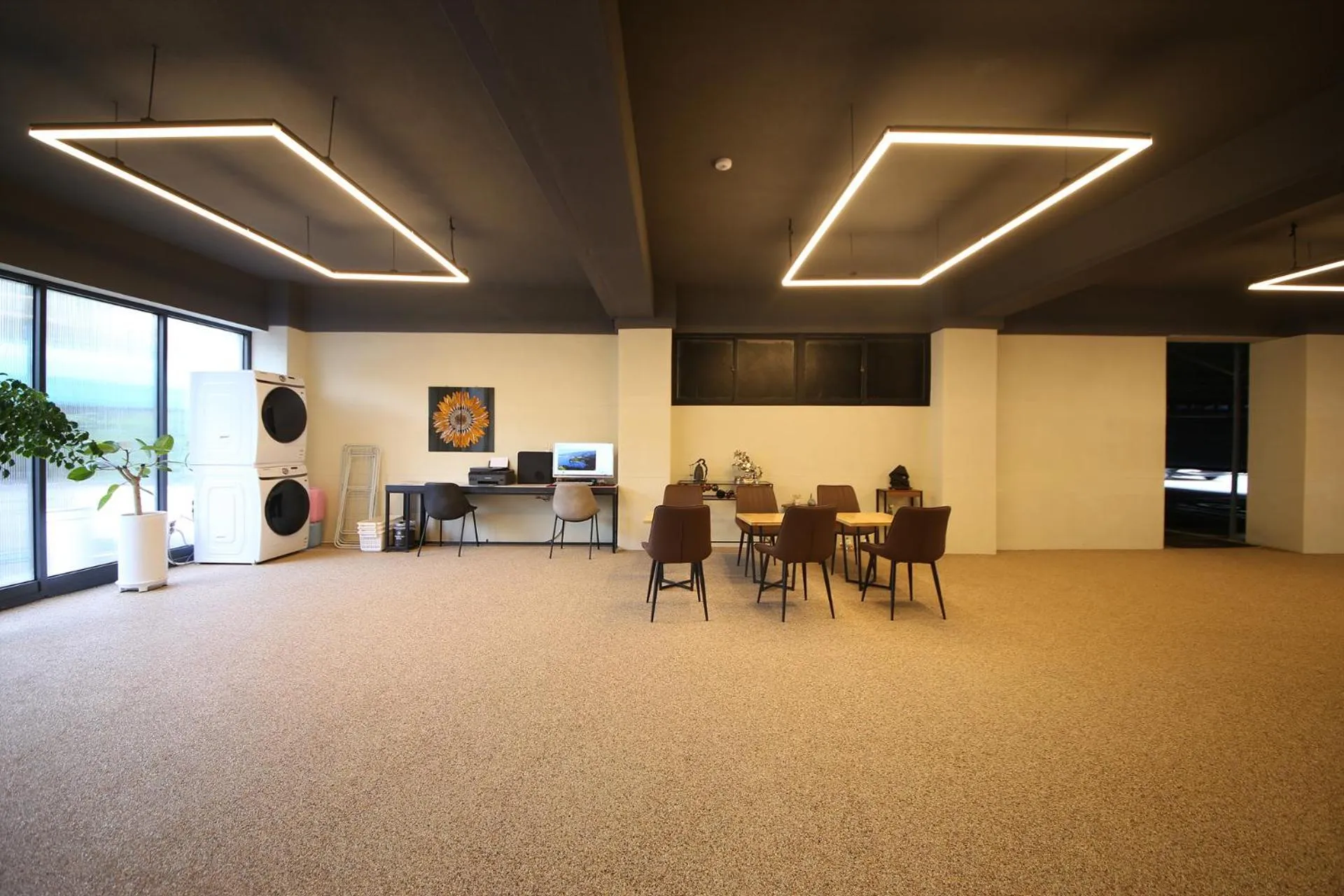 Property building in Brown Dot Hotel Sinan