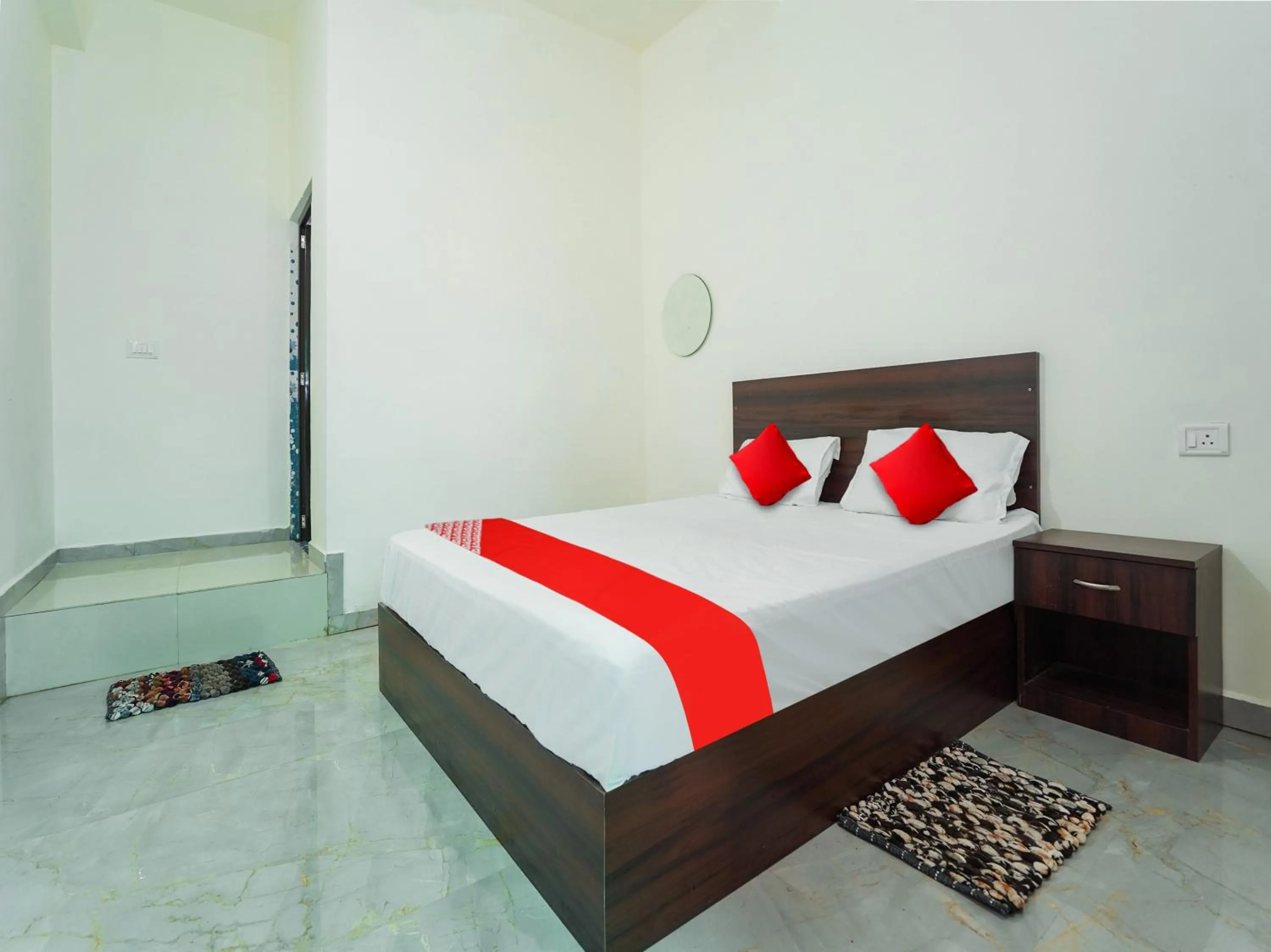 Bedroom, Bed in SPOT ON Hotel Friend's Park