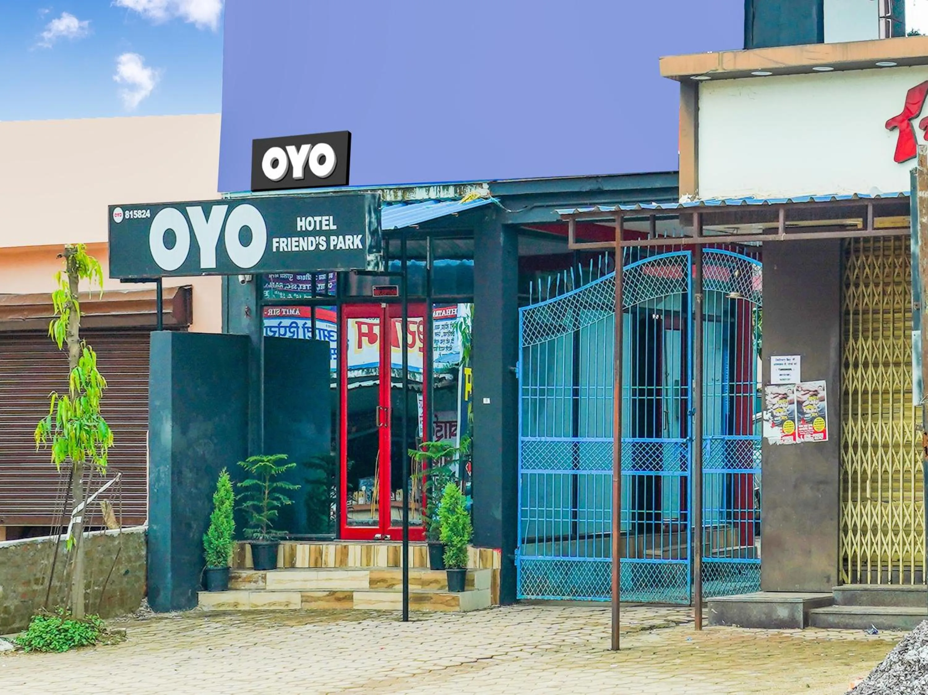 Facade/entrance in SPOT ON Hotel Friend's Park