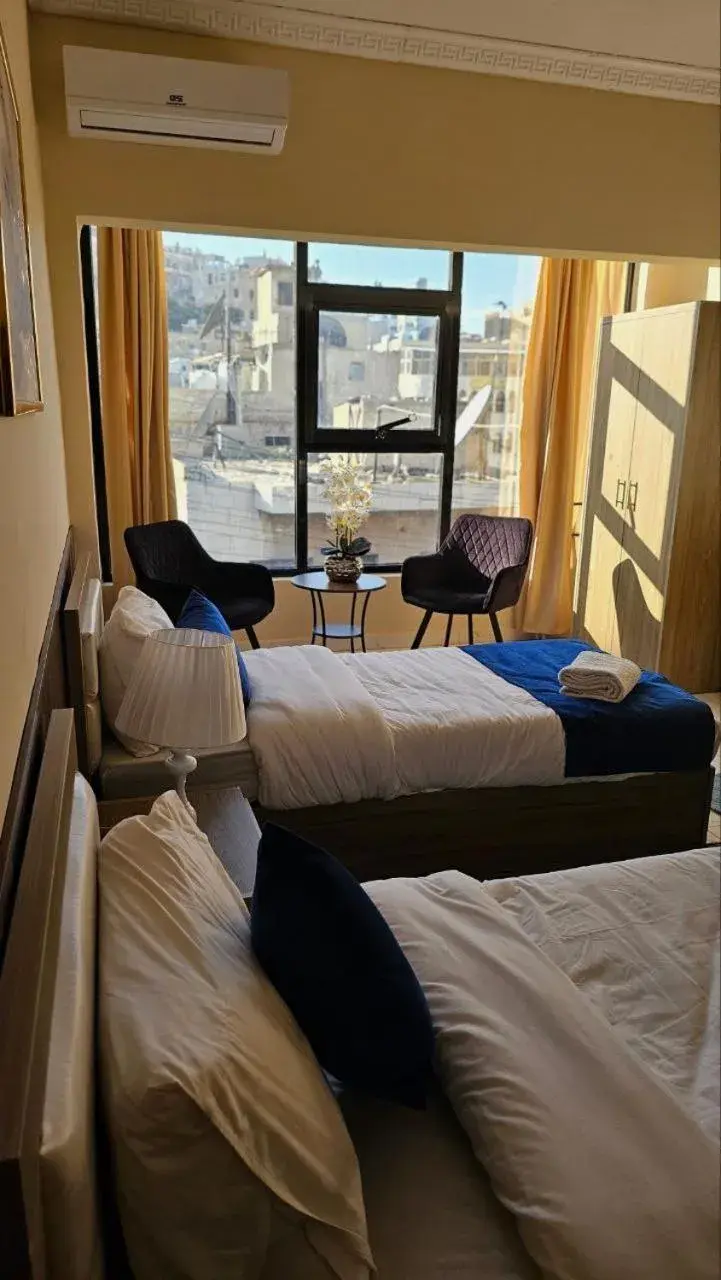 Superior Twin Room with City View in VIP Hotel Amman Superior Twin Room with City View in VIP Hotel Amman