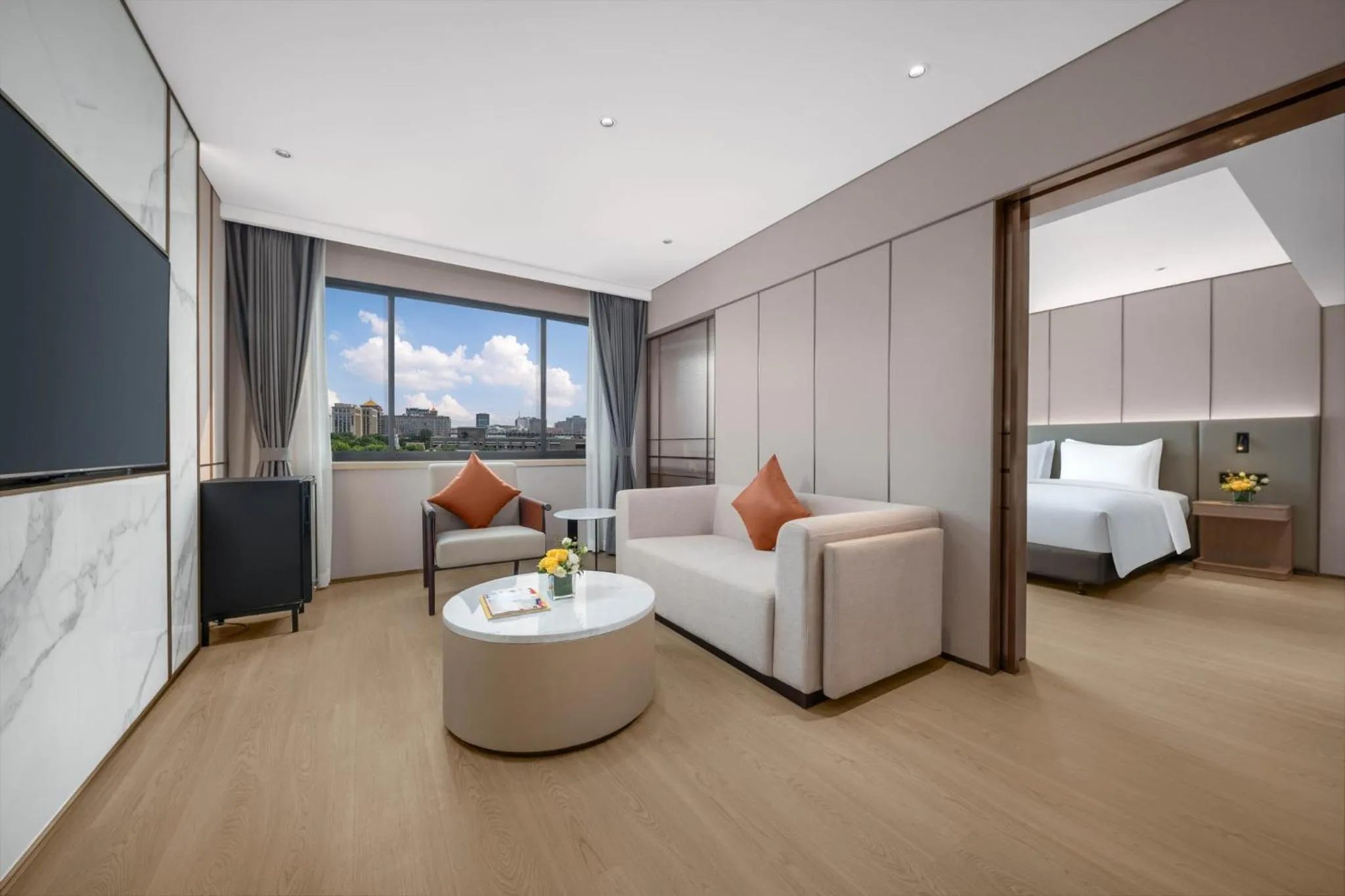 Photo of the whole room, Bed in Holiday Inn Express Beijing Downtown by IHG