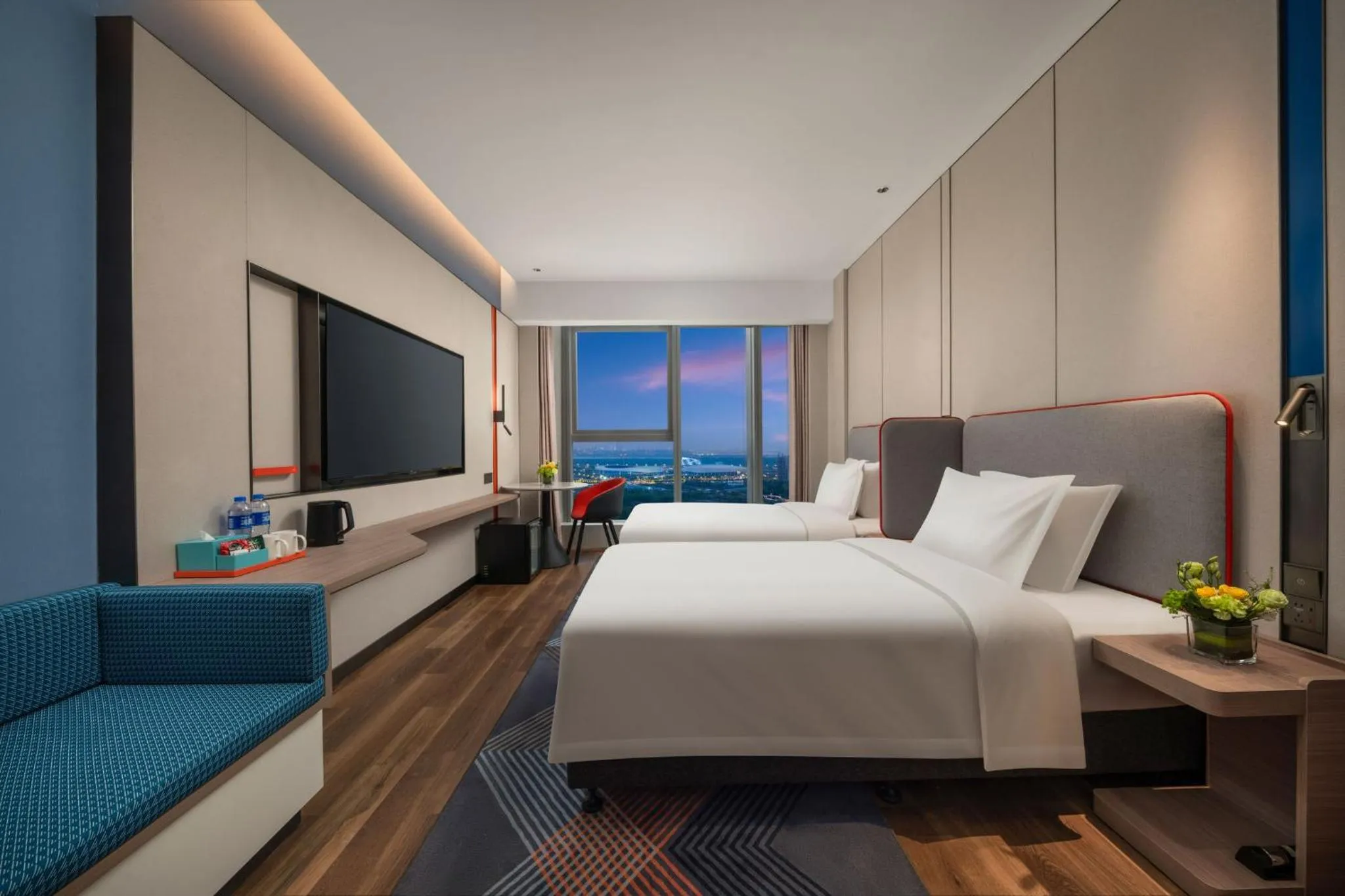 Photo of the whole room, Bed in Holiday Inn Express Nanjing Jiangbei Wonhall Mall