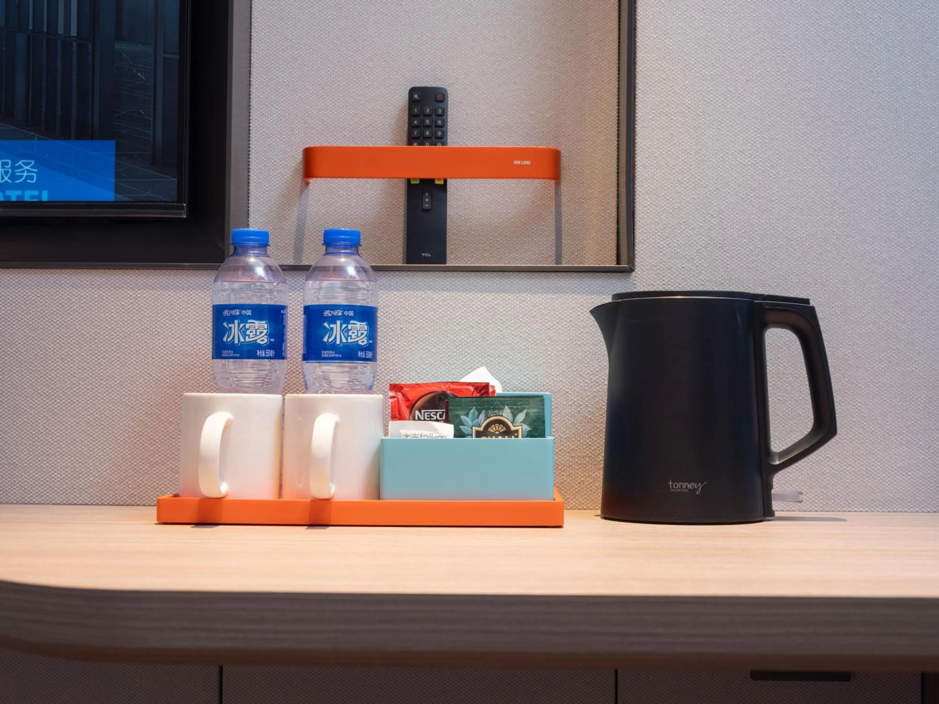 Coffee/tea facilities in Holiday Inn Express Nanjing Jiangbei Wonhall Mall