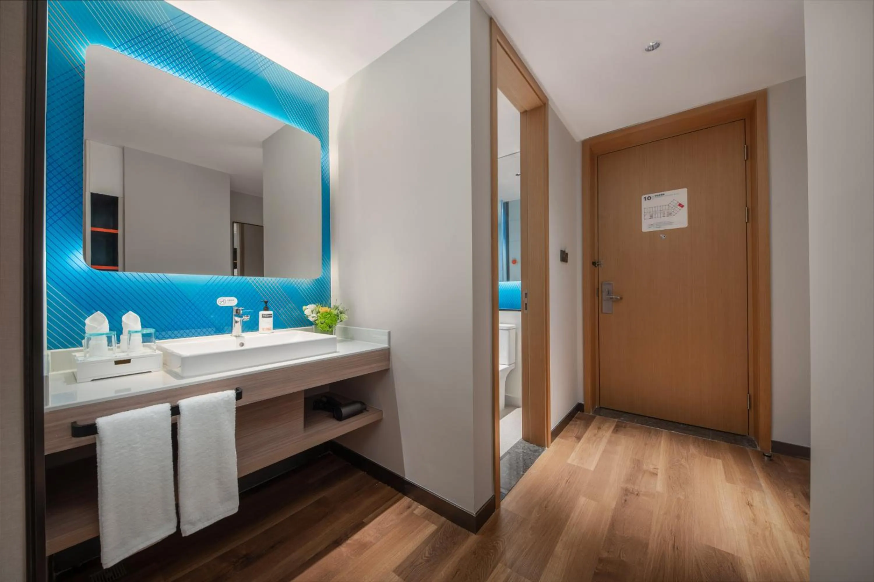 Photo of the whole room in Holiday Inn Express Nanjing Jiangbei Wonhall Mall