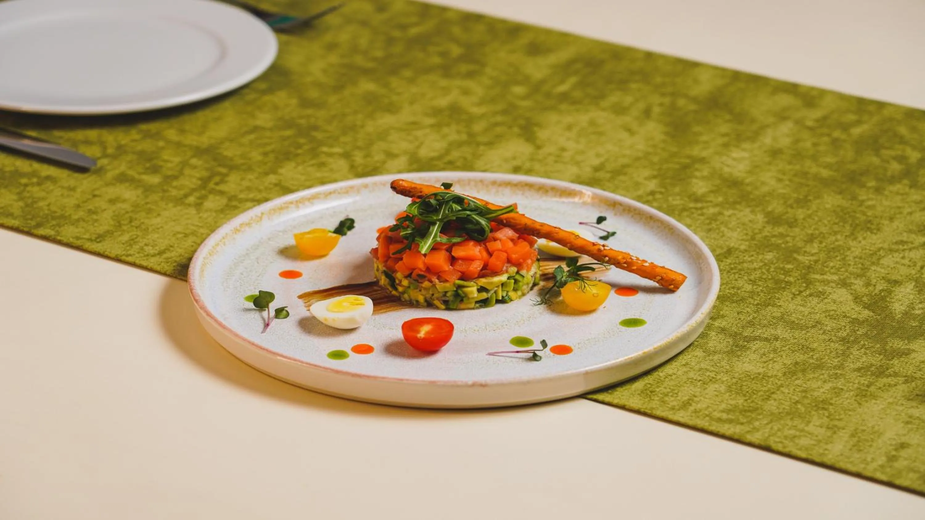 Restaurant/places to eat in Holiday Inn Tashkent City by IHG