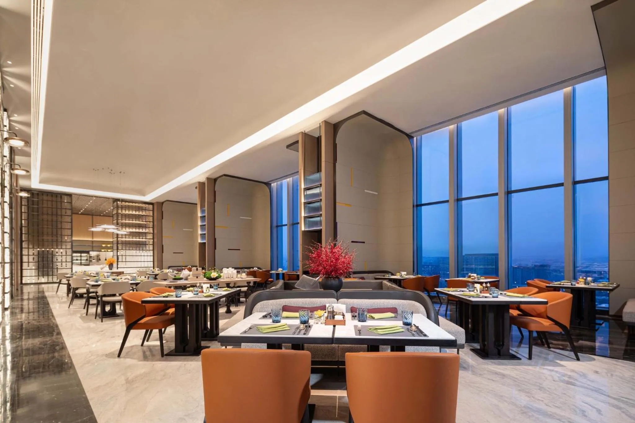 Restaurant/places to eat in Crowne Plaza Jinan Runhua by IHG