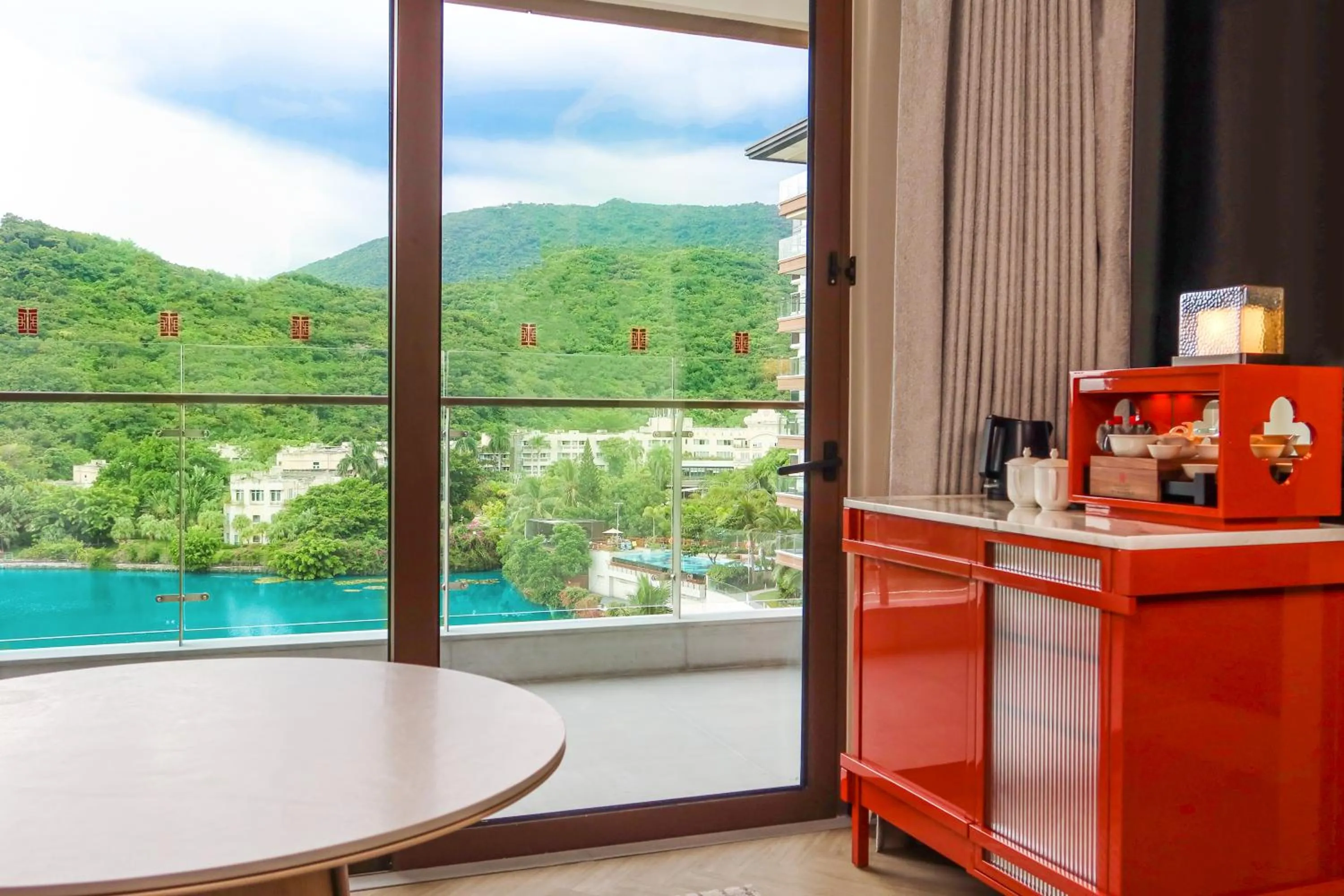 Lake view in HUALUXE Sanya Yalong Bay Resort