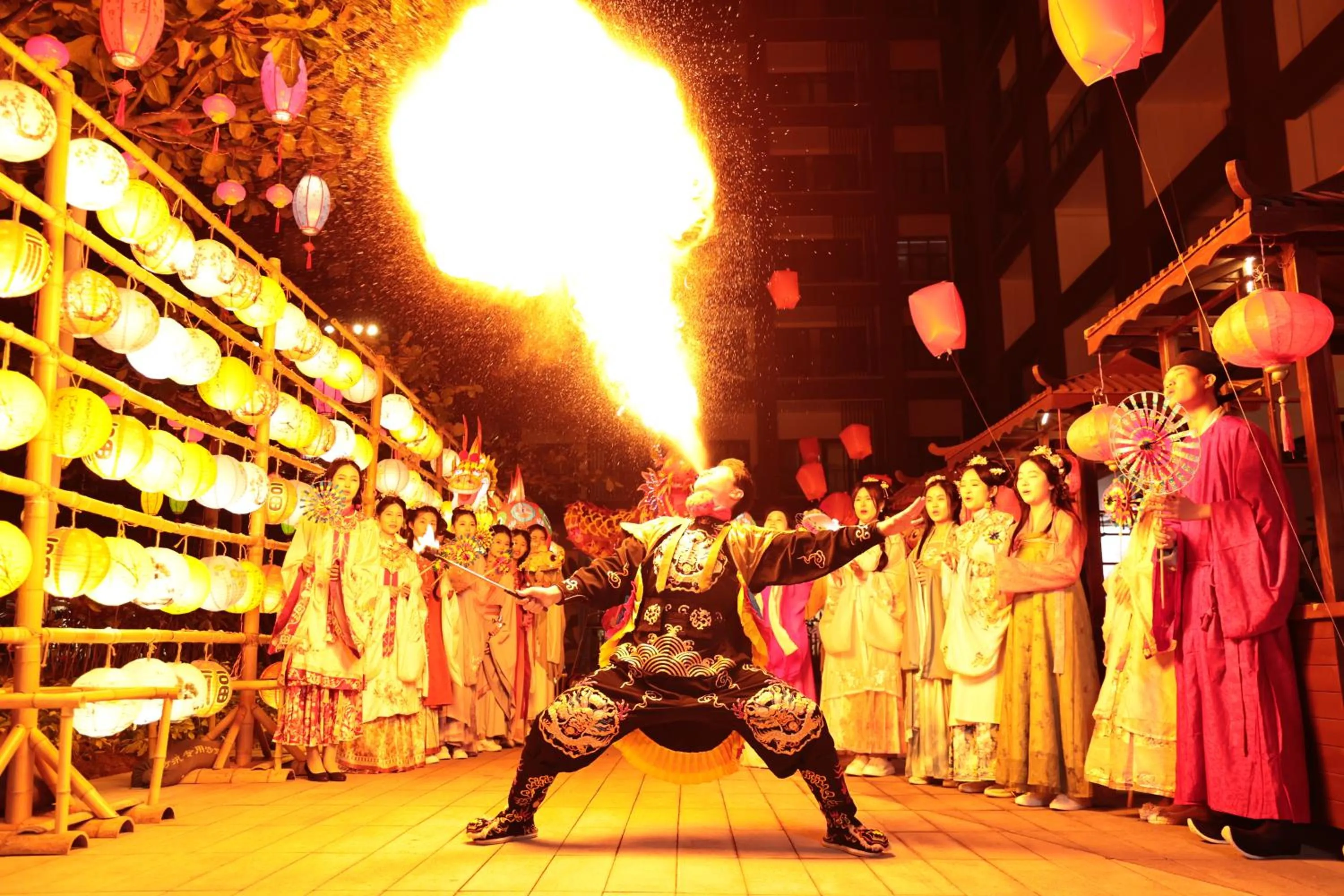 Activities in HUALUXE Sanya Yalong Bay Resort