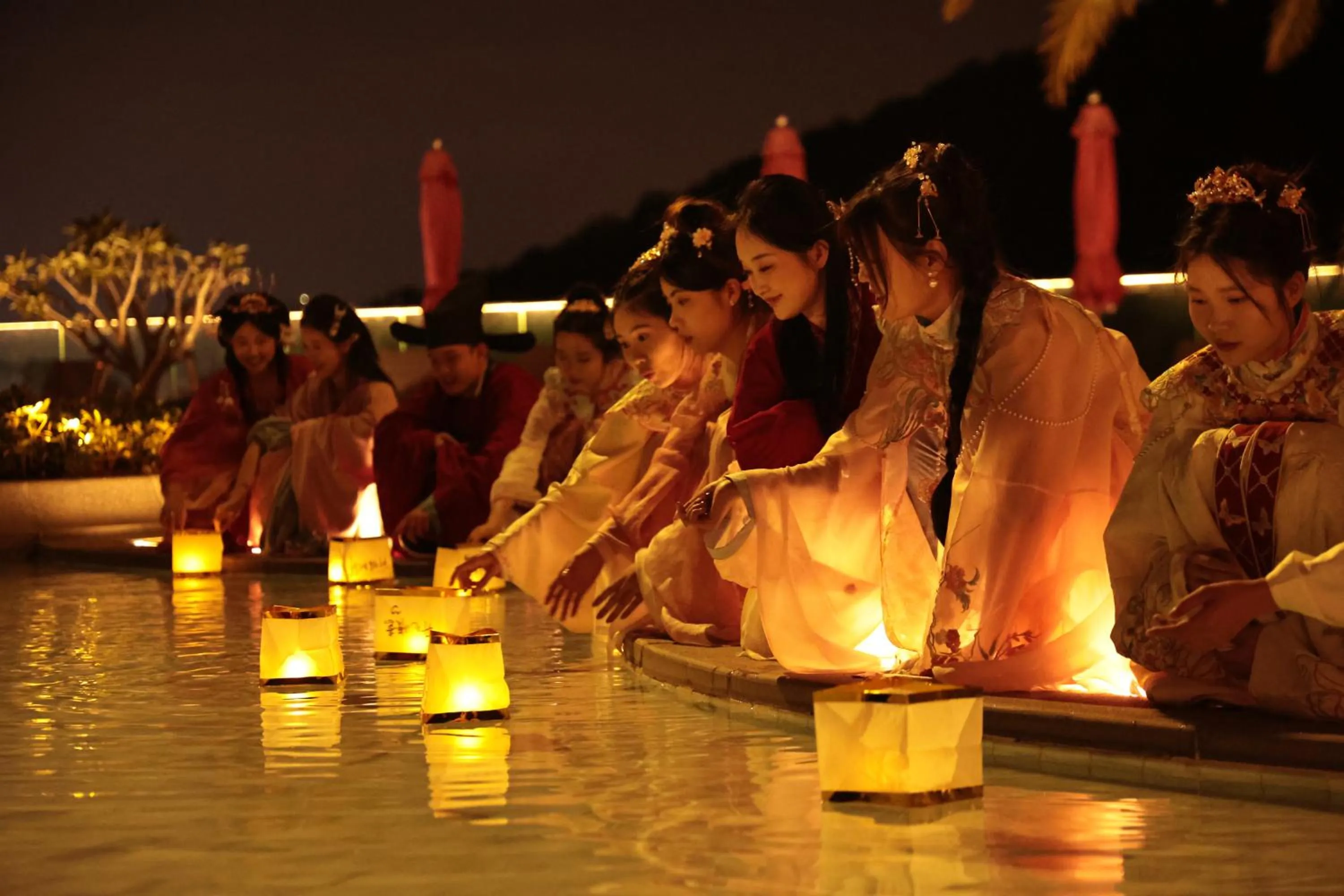 Activities in HUALUXE Sanya Yalong Bay Resort