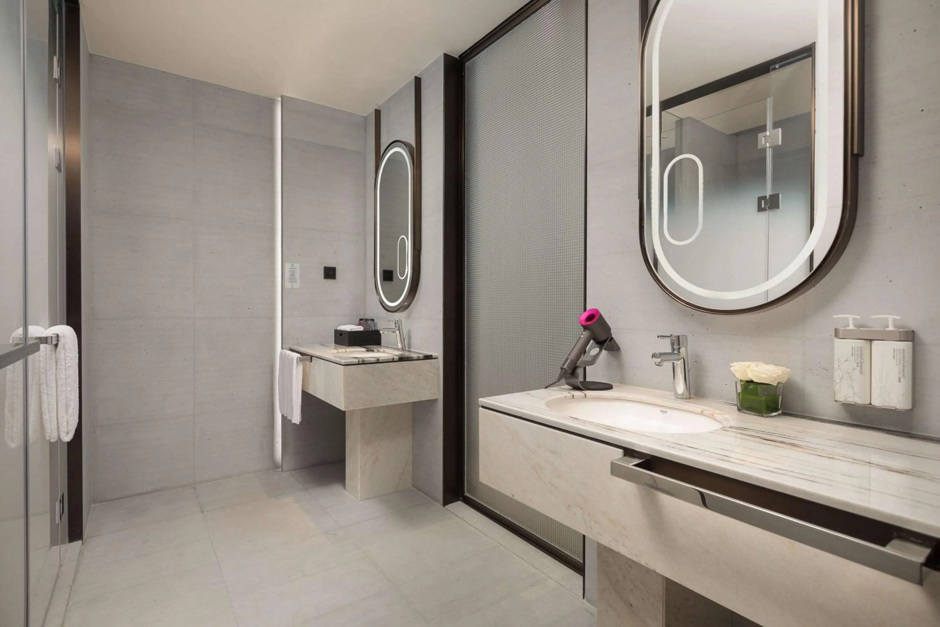 Bedroom in HUALUXE Sanya Yalong Bay Resort