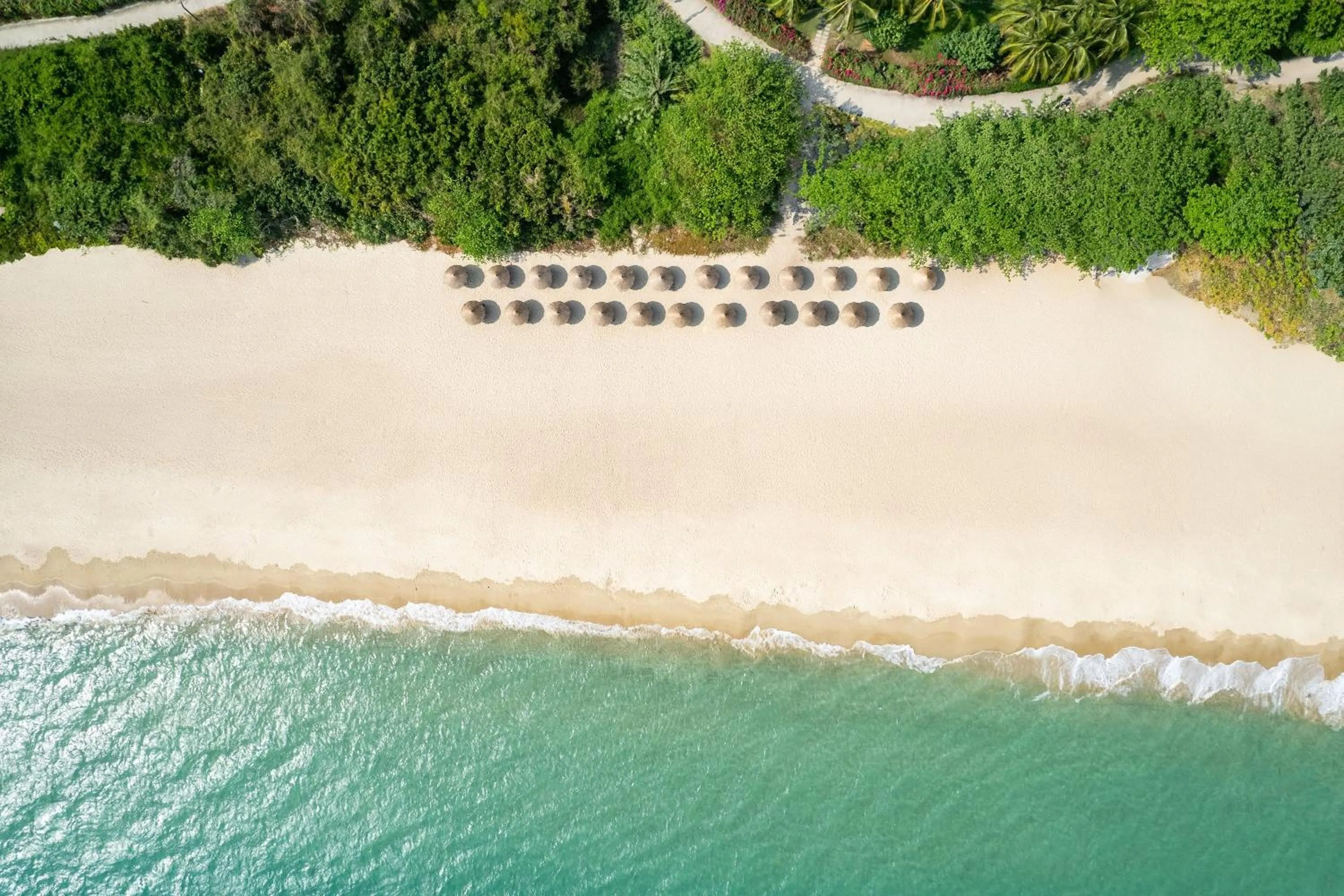 Beach in HUALUXE Sanya Yalong Bay Resort