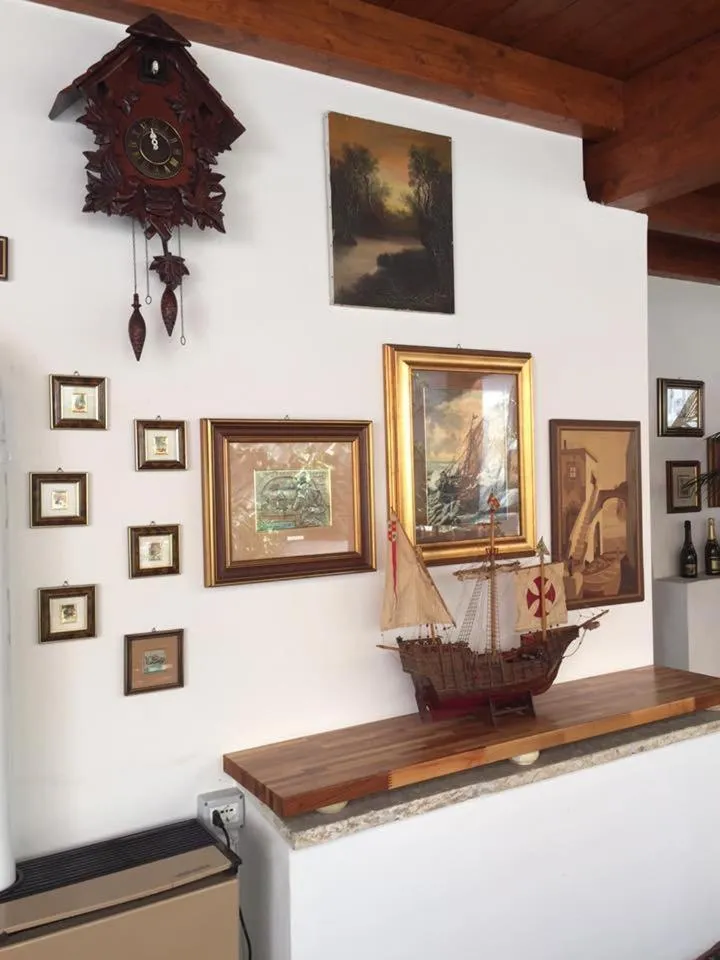 Decorative detail in Bed and Breakfast Oz